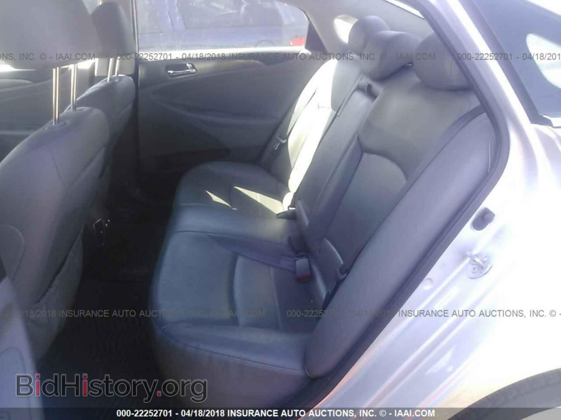 2012 Hyundai Sonata - VIN: KMHEC4A46CA024772 - Фото 8