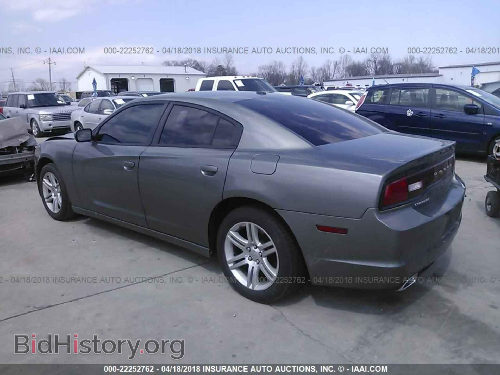2011 Dodge Charger - VIN: 2B3CL3CG5BH525781 - Фото 3