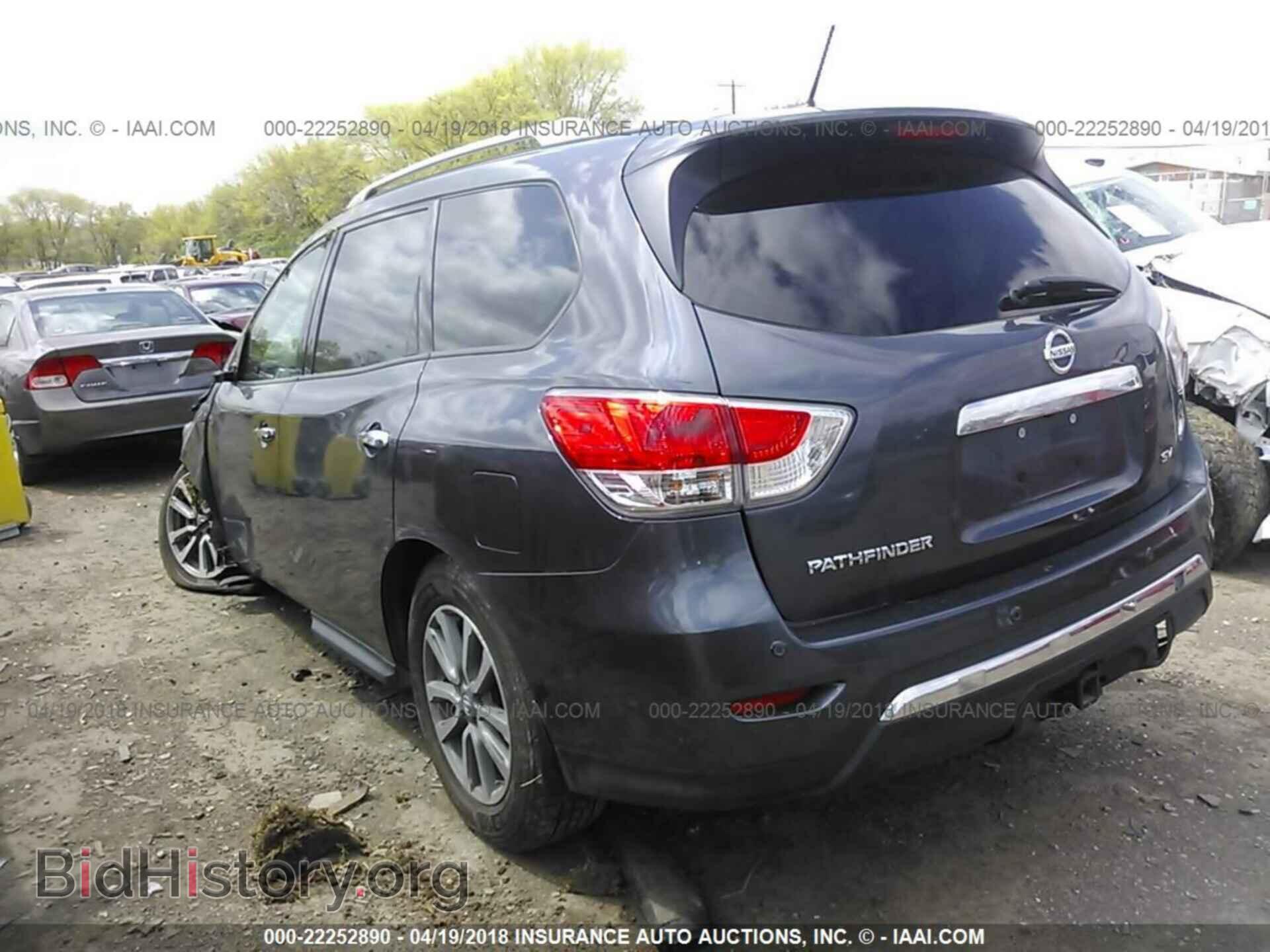 2014 Nissan Pathfinder - VIN: 5N1AR2MN6EC676420 - Фото 3