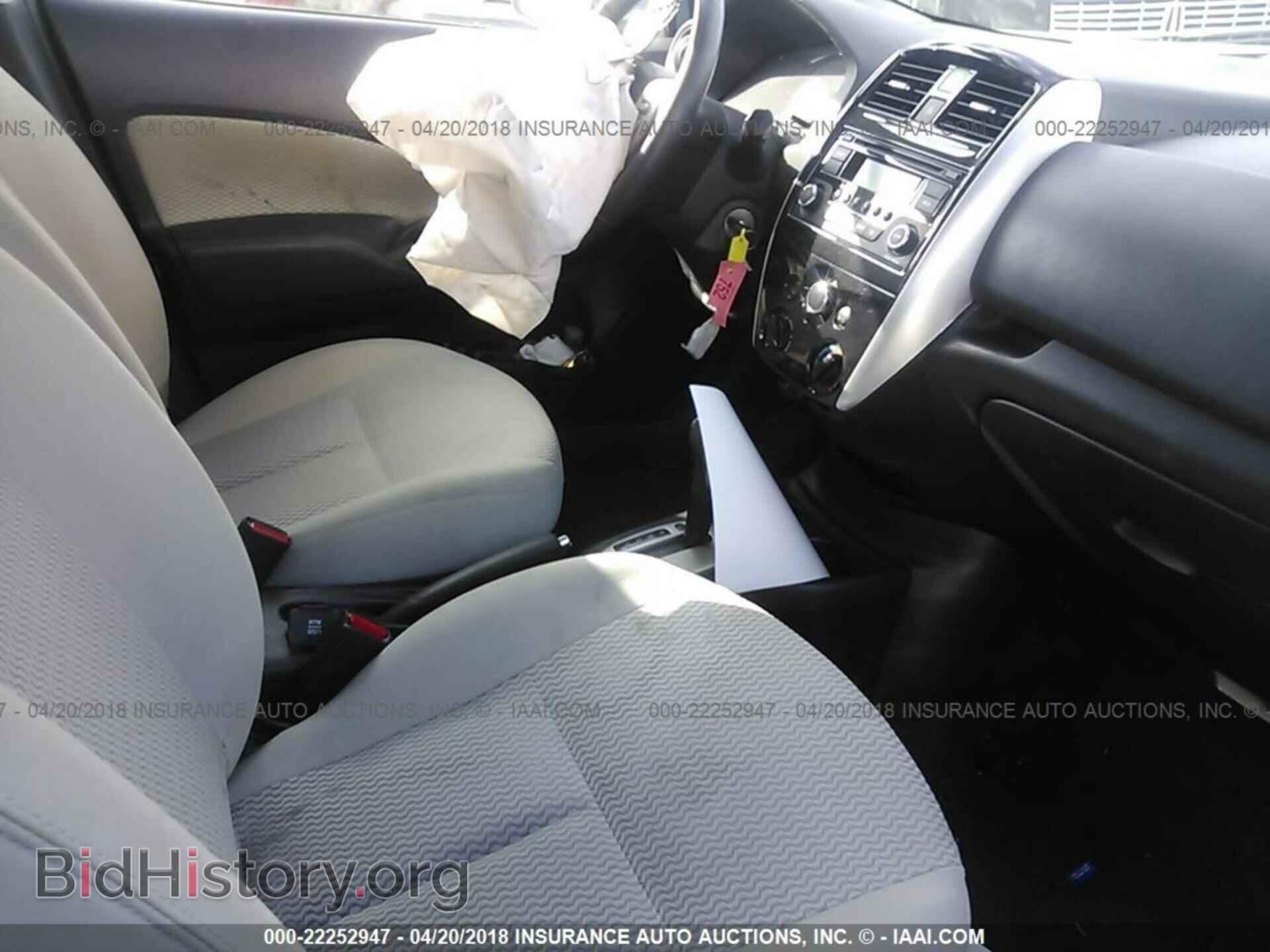 2015 Nissan Versa note - VIN: 3N1CE2CP8FL360733 - Photo 5