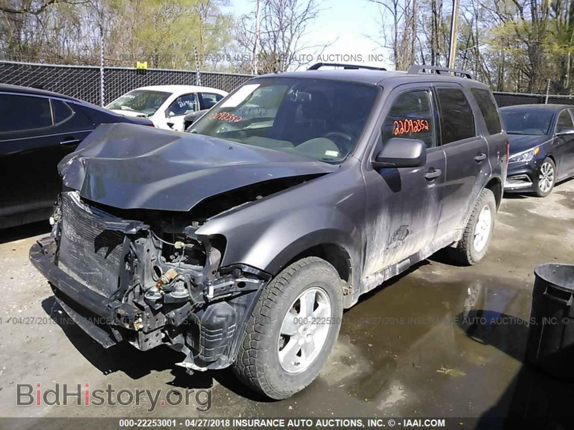 2012 Ford Escape - VIN: 1FMCU0D73CKC18088 - Photo 2