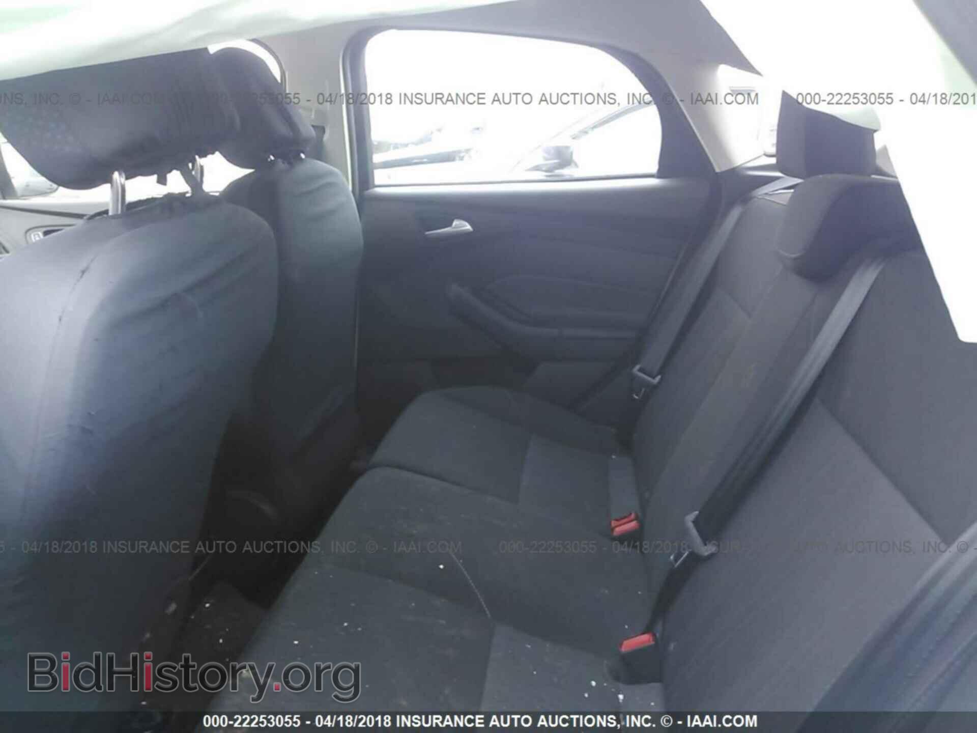 2015 Ford Focus - VIN: 1FADP3K20FL248002 - Photo 8