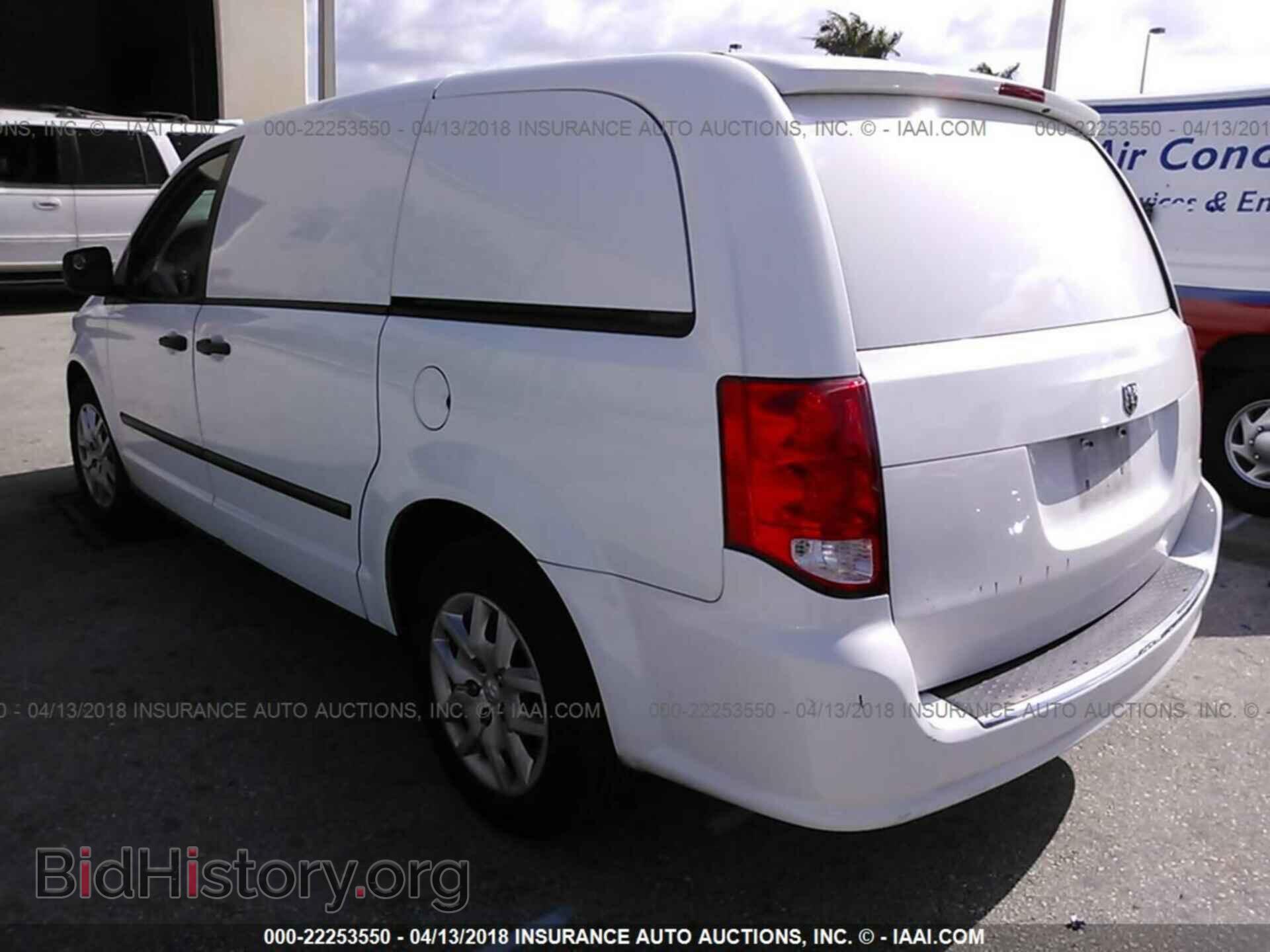 2014 Ram Tradesman - VIN: 2C4JRGAG7ER200966 - Фото 3