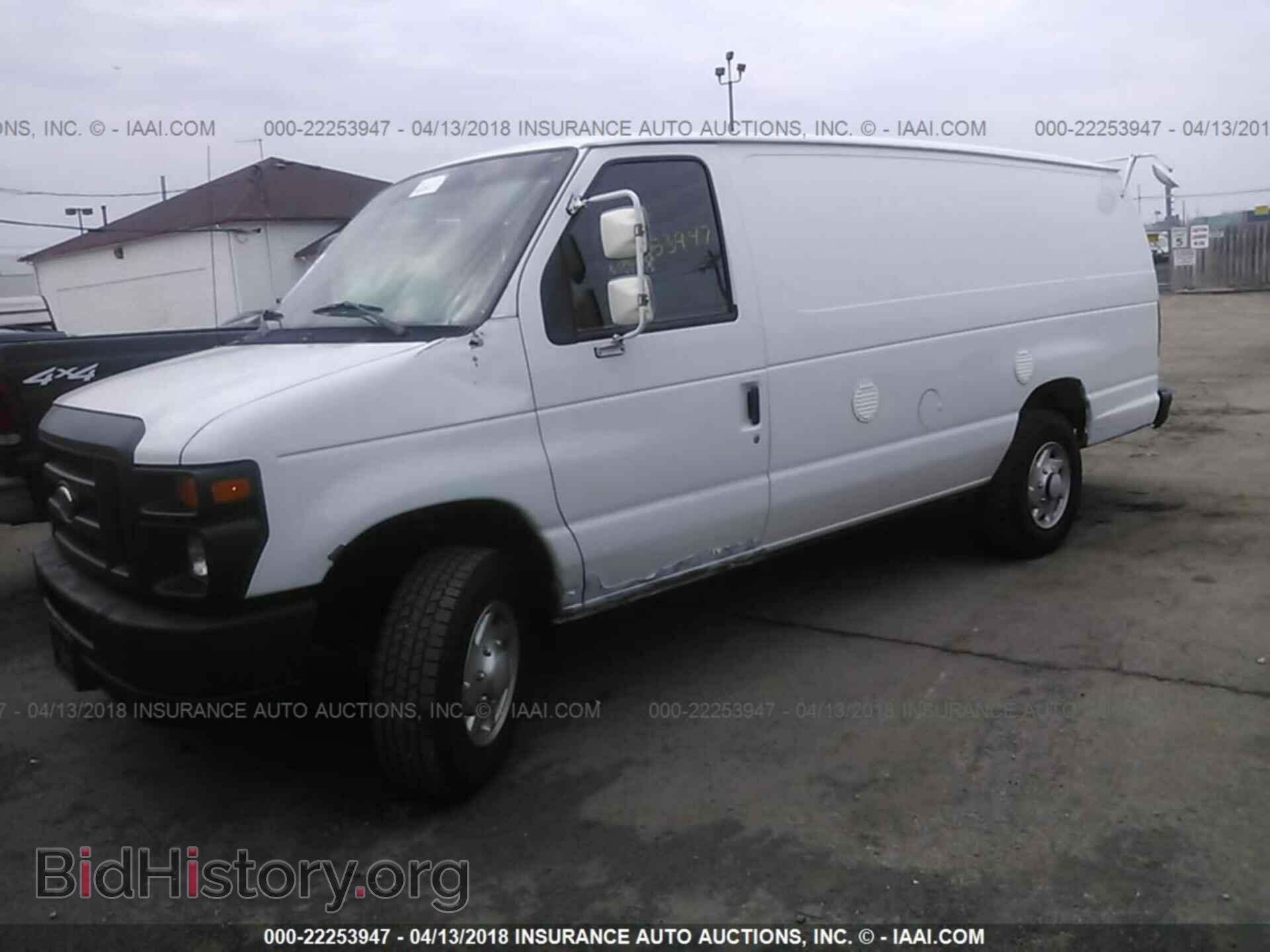 2012 Ford Econoline - VIN: 1FDSS3EL2CDA27281 - Фото 2