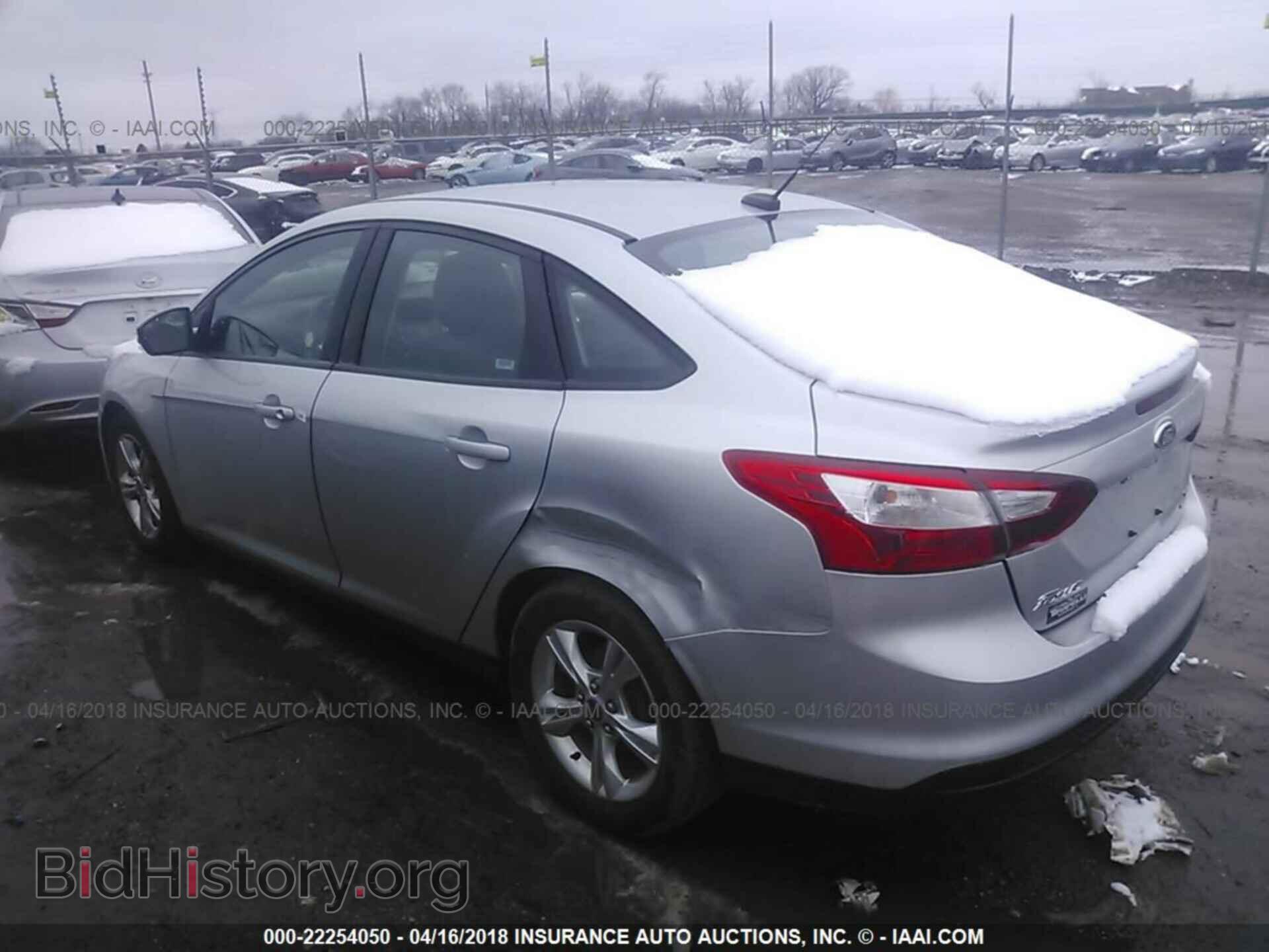 2014 Ford Focus - VIN: 1FADP3F24EL388448 - Фото 3