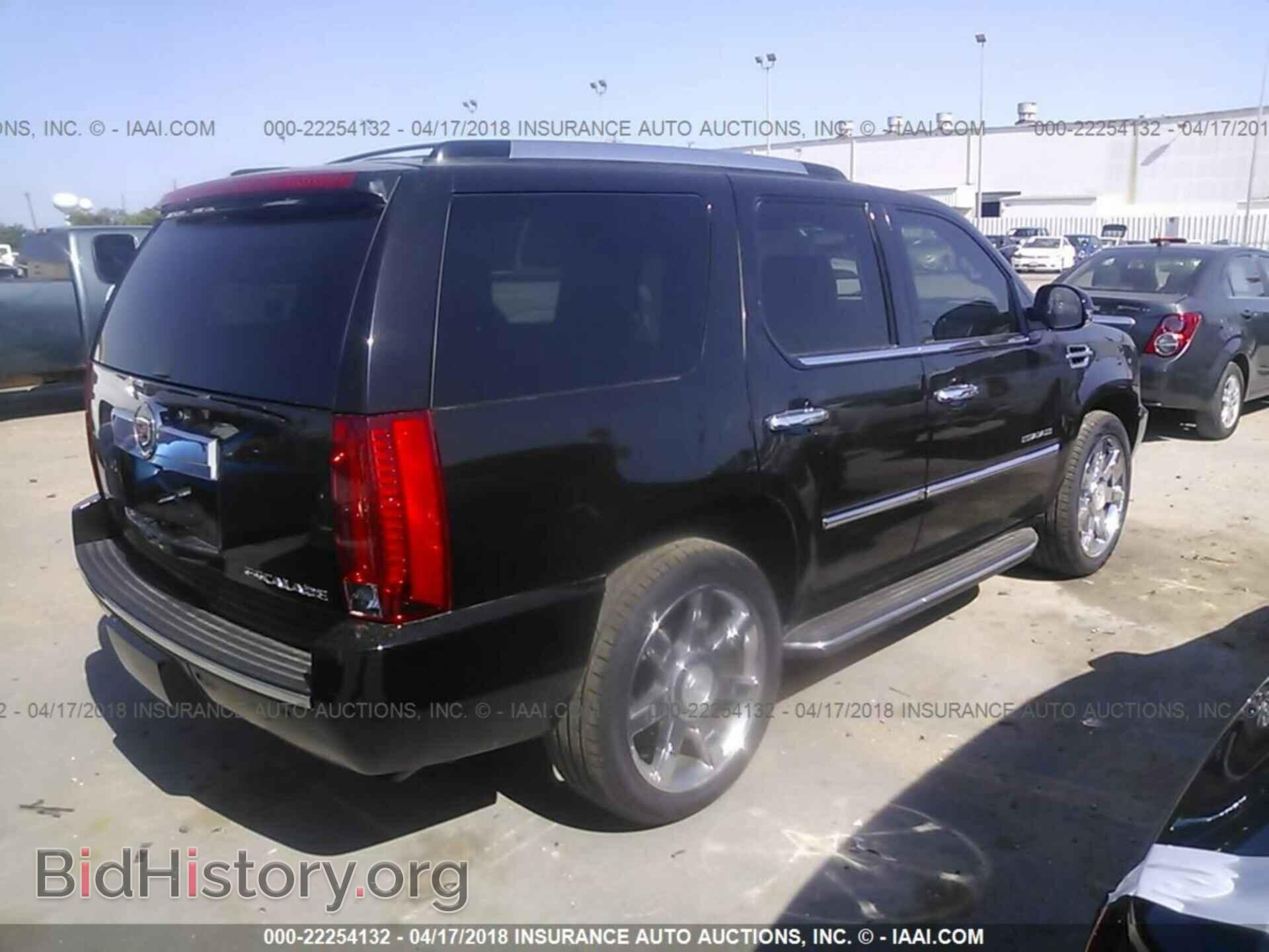 2013 Cadillac Escalade - VIN: 1GYS3BEF0DR100541 - Фото 4