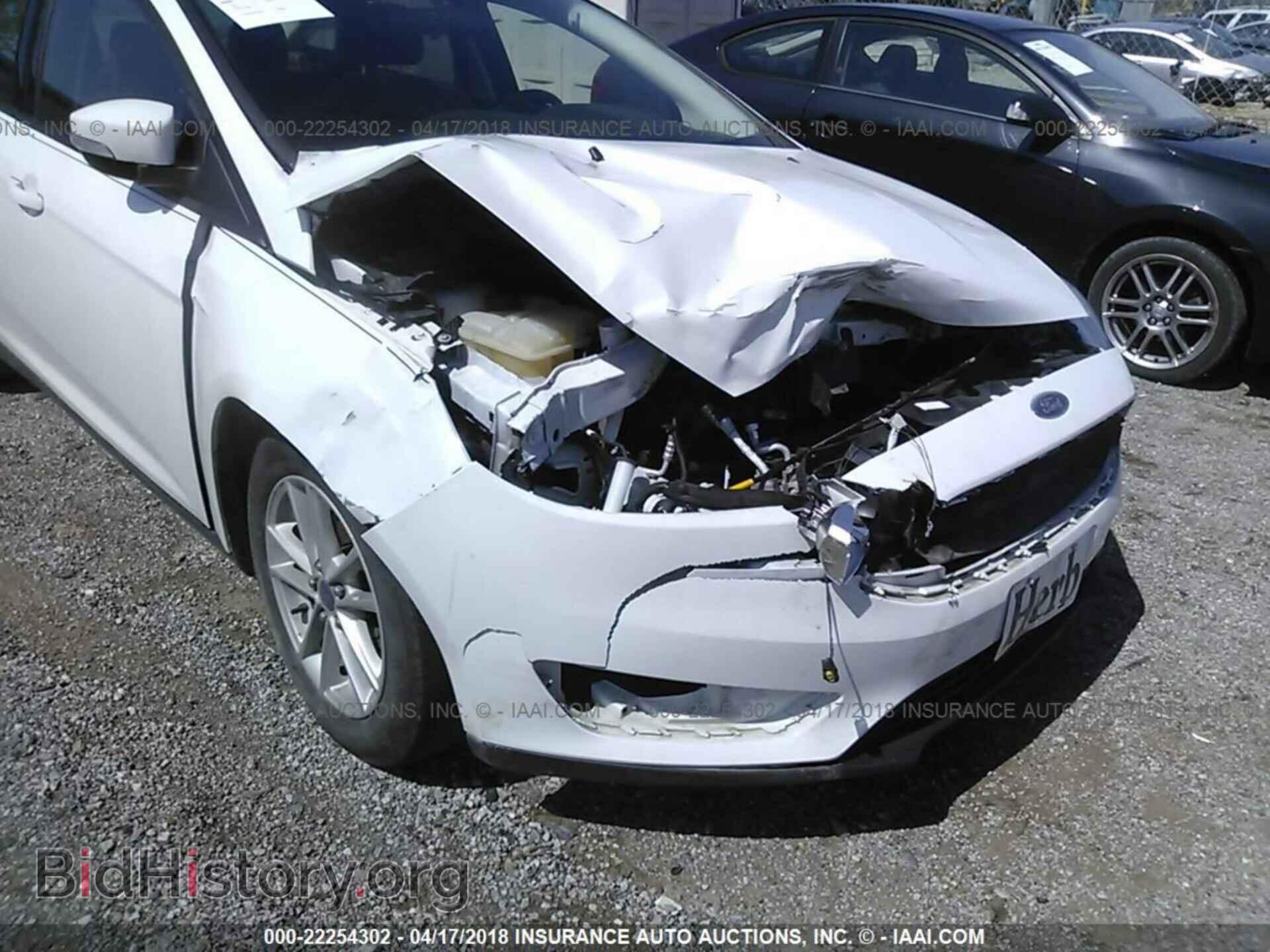 2015 Ford Focus - VIN: 1FADP3F23FL285992 - Photo 6