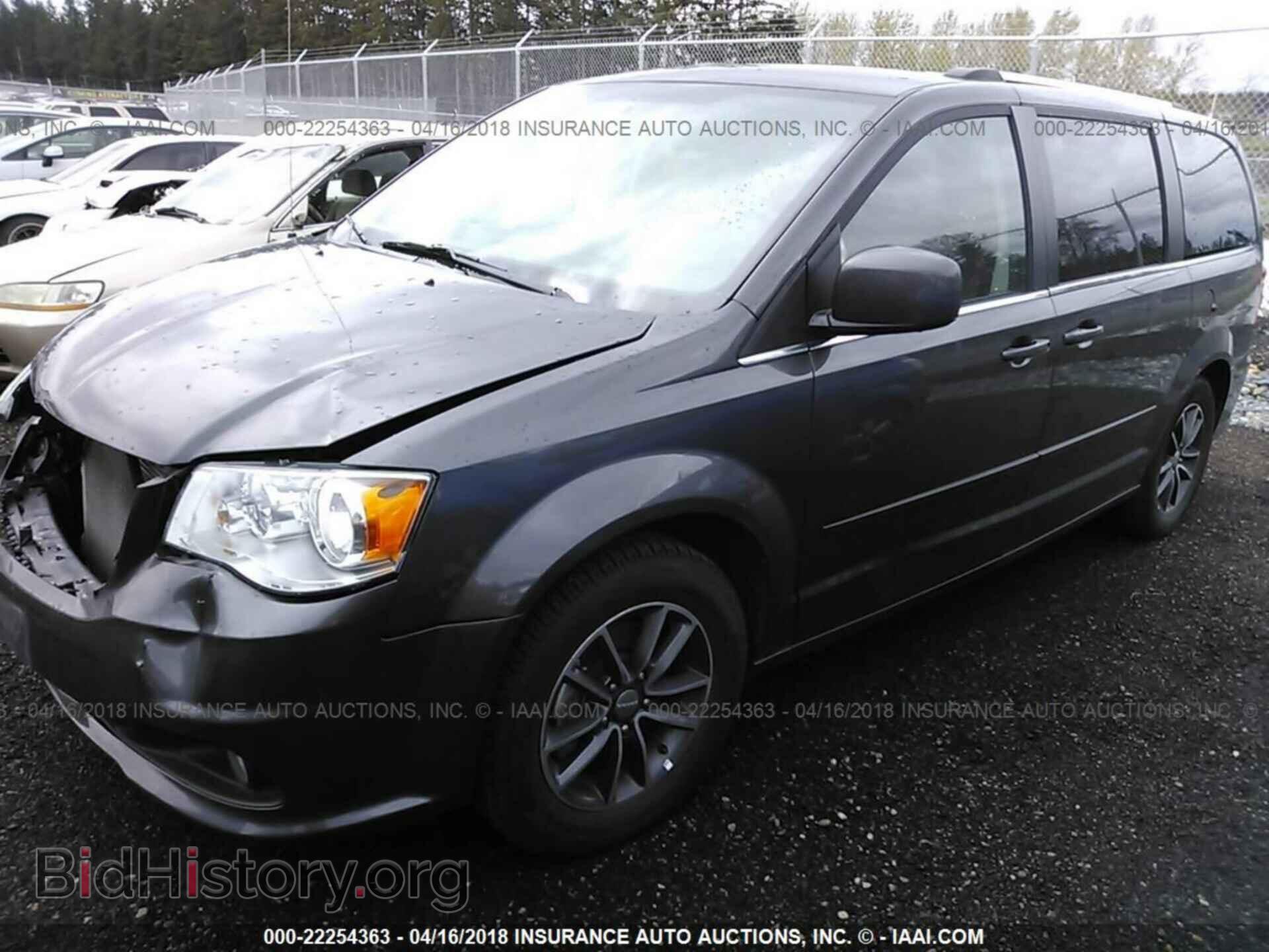 2017 Dodge Grand caravan - VIN: 2C4RDGCG6HR625520 - Фото 2