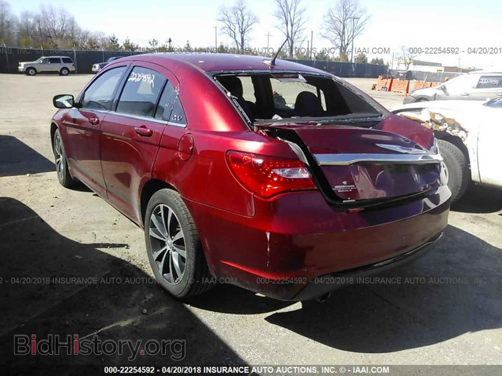 2013 Chrysler 200 - VIN: 1C3CCBBG6DN716635 - Фото 3