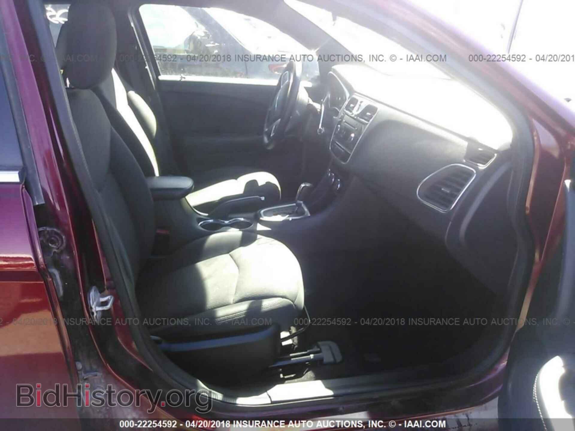 2013 Chrysler 200 - VIN: 1C3CCBBG6DN716635 - Фото 5