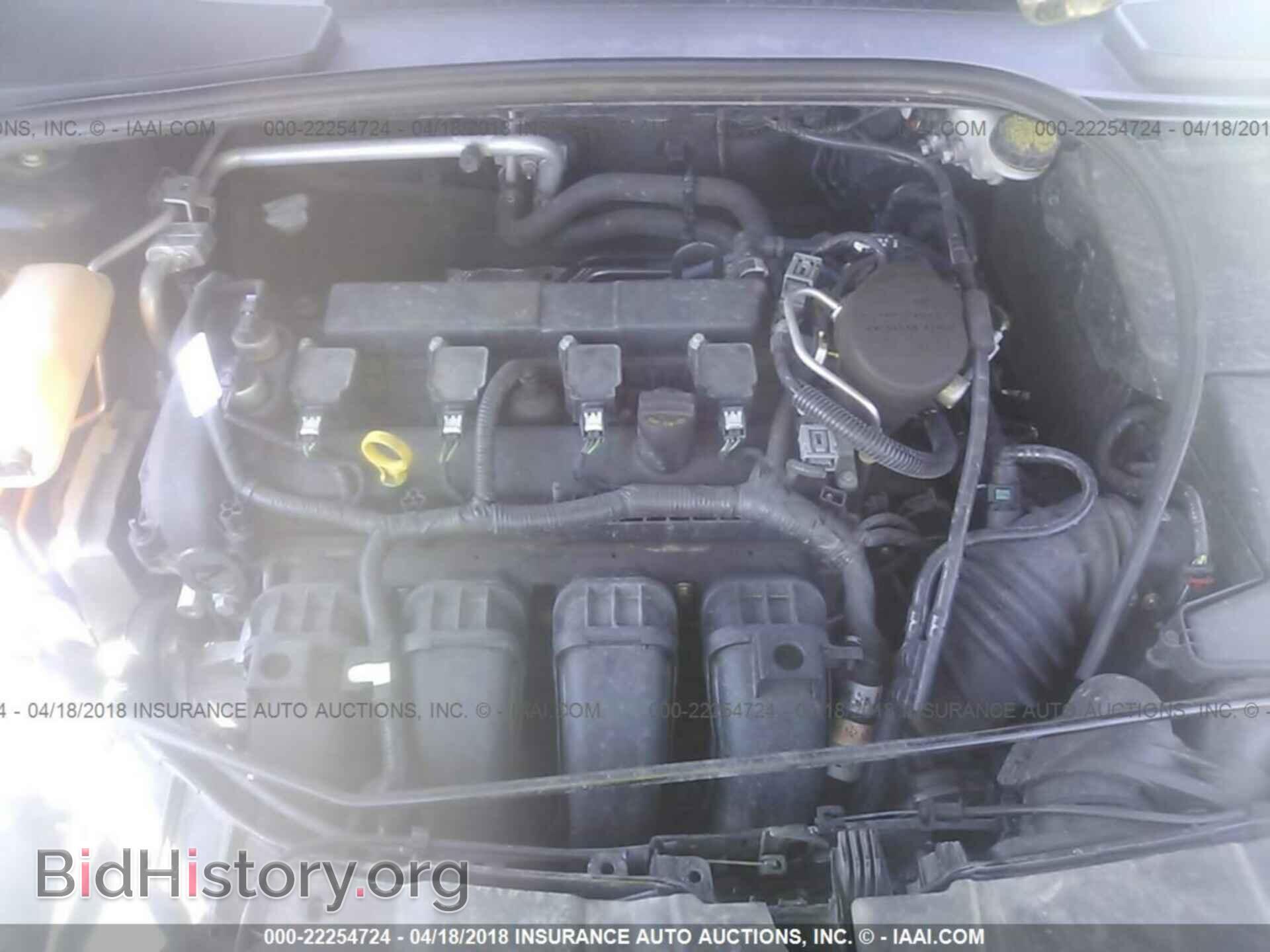 2016 Ford Focus - VIN: 1FADP3F23GL305160 - Photo 10