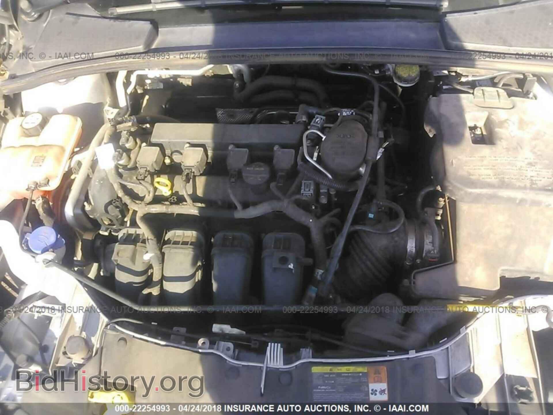 2012 Ford Focus - VIN: 1FAHP3E20CL129617 - Photo 10
