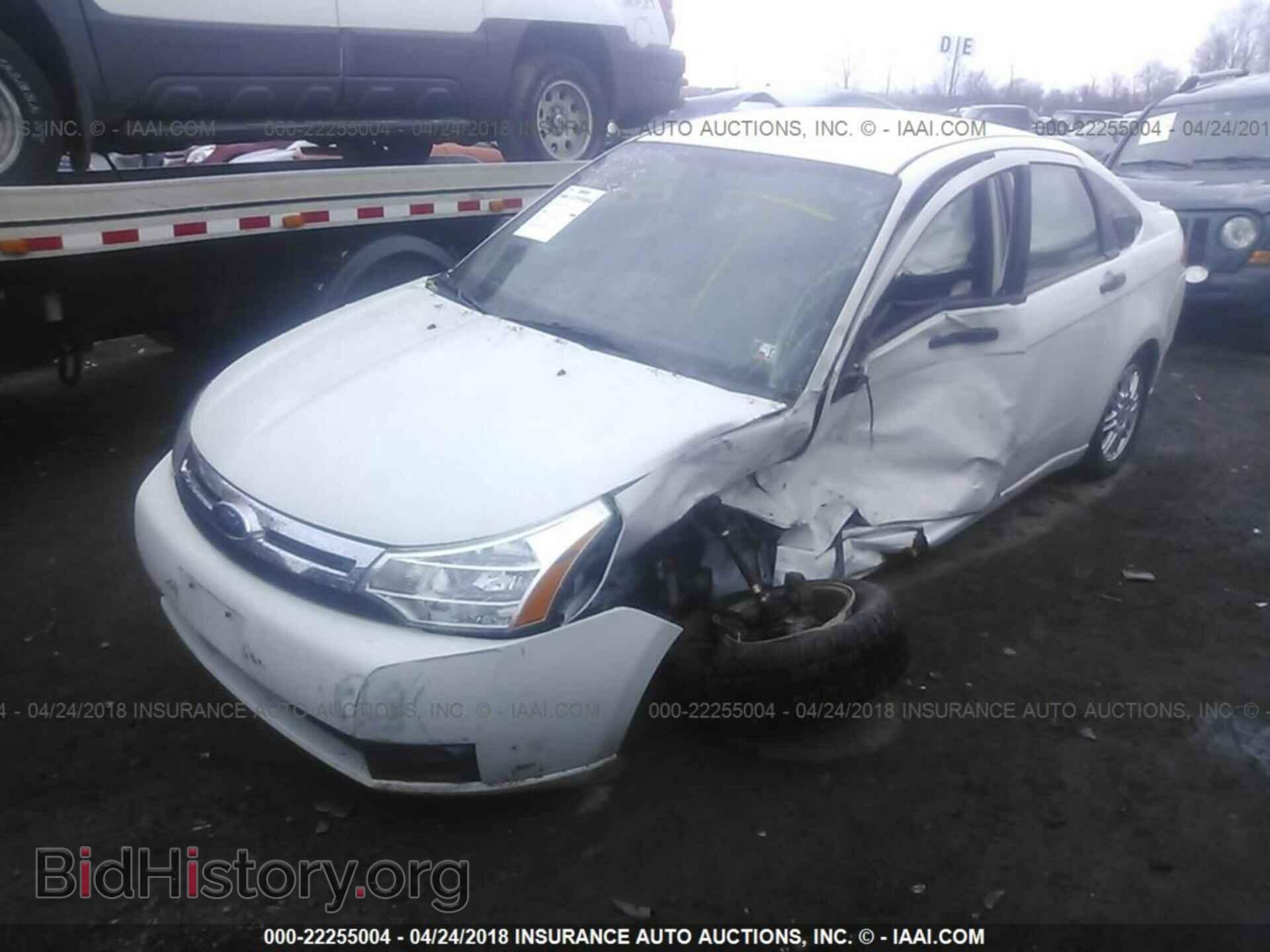 2011 Ford Focus - VIN: 1FAHP3FN9BW144512 - Фото 2
