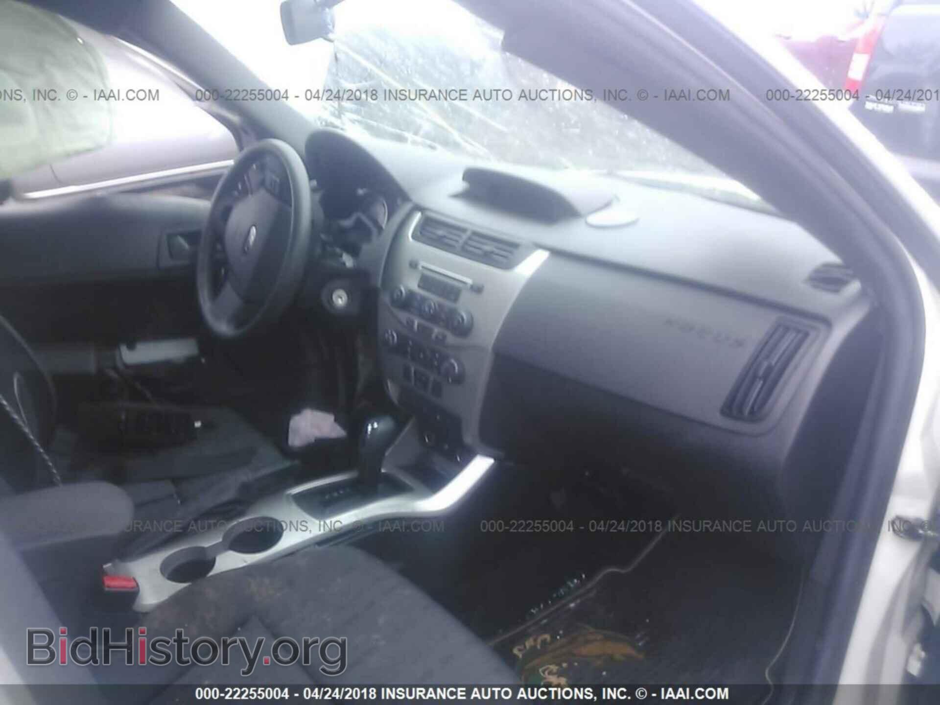 2011 Ford Focus - VIN: 1FAHP3FN9BW144512 - Фото 5