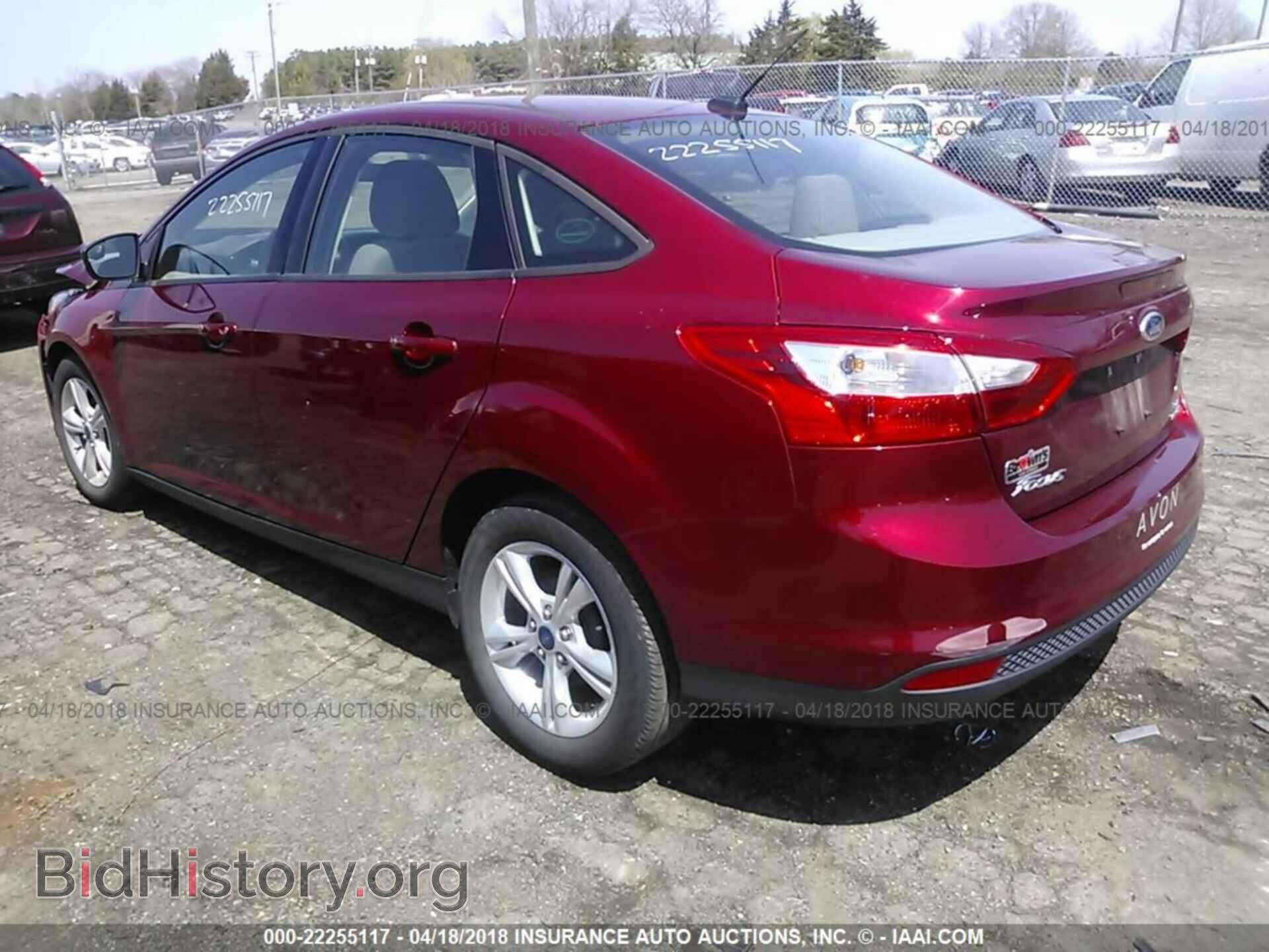 2014 Ford Focus - VIN: 1FADP3F23EL369230 - Photo 3