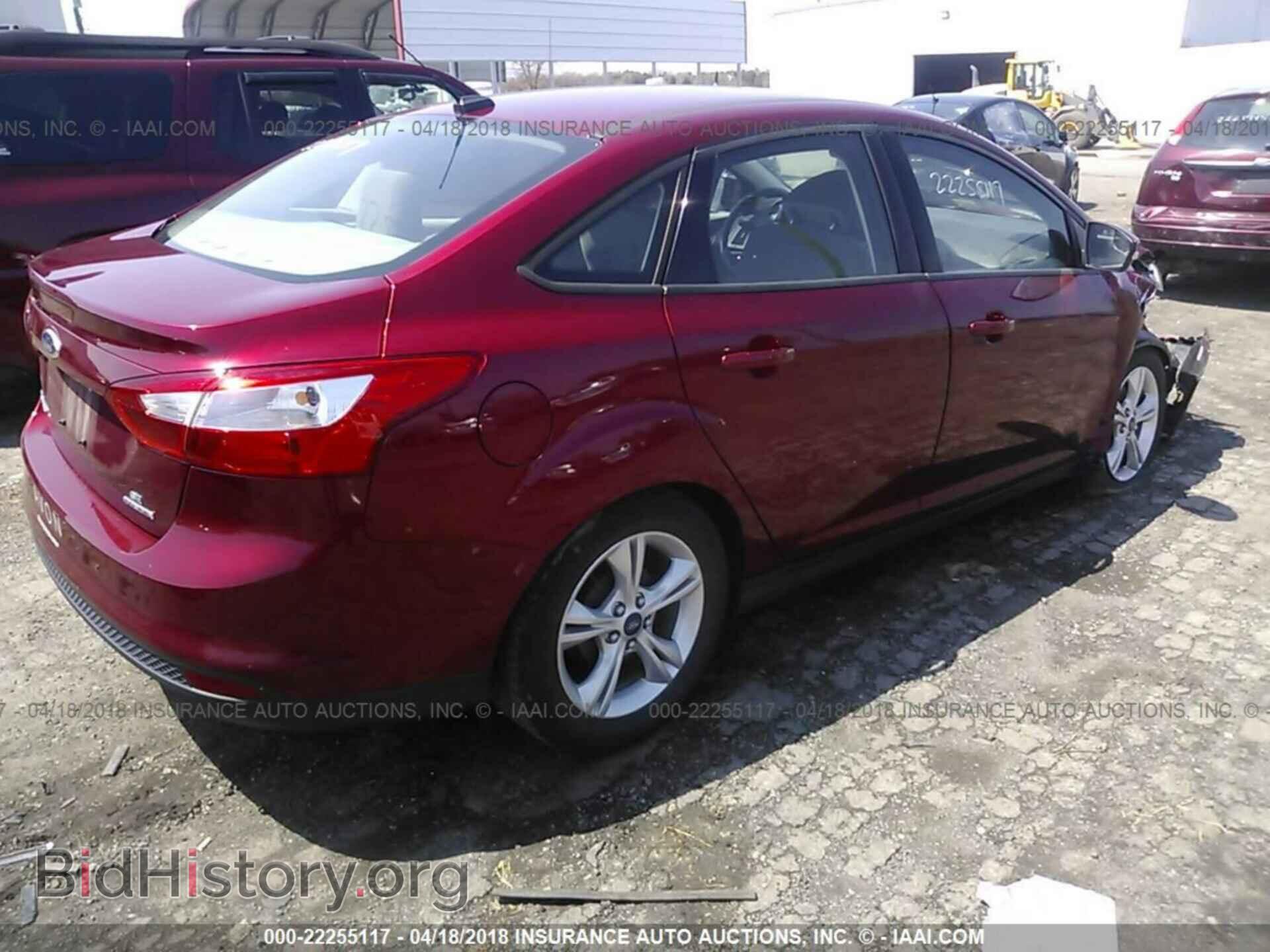 2014 Ford Focus - VIN: 1FADP3F23EL369230 - Photo 4