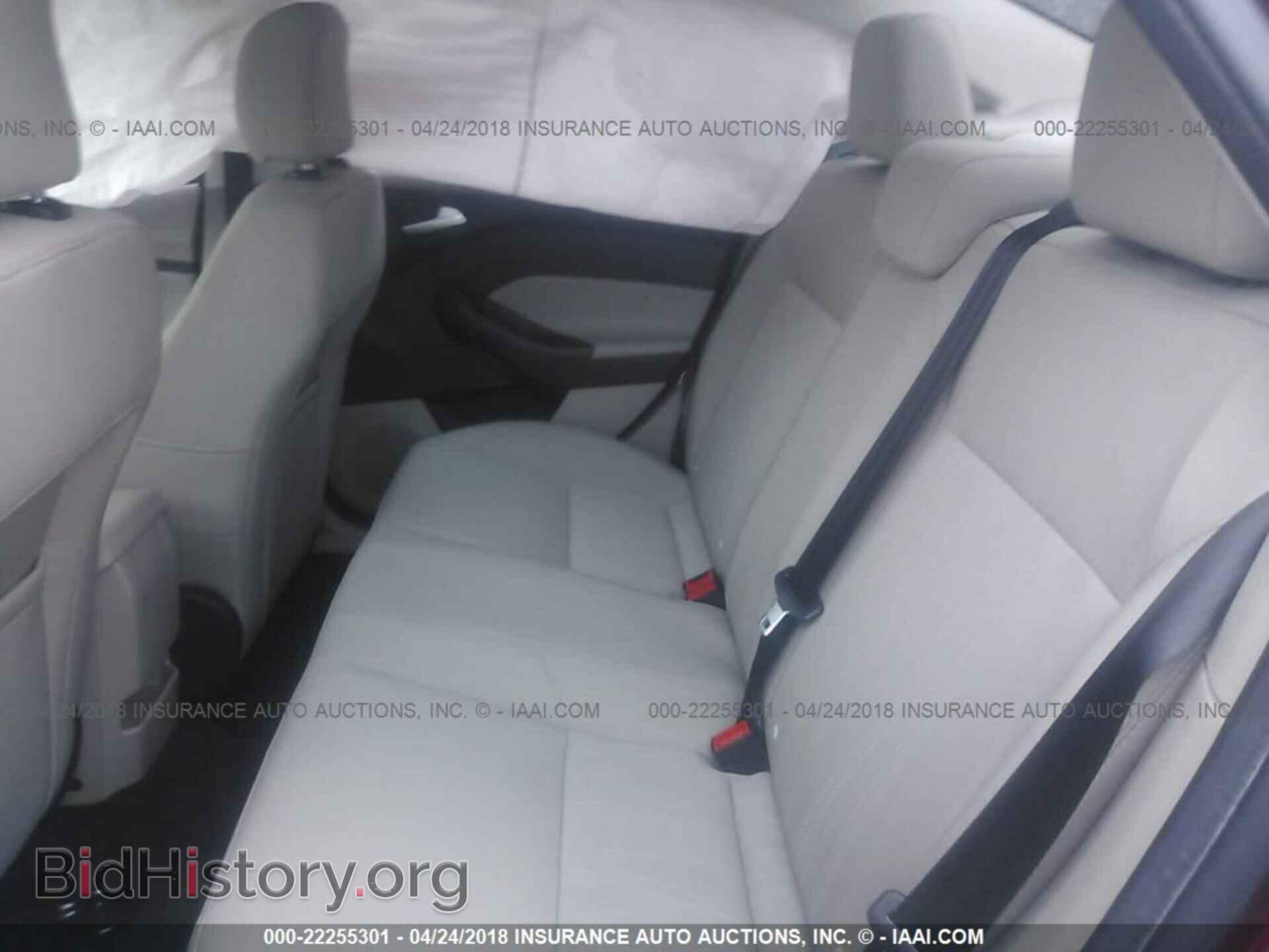 2017 Ford Focus - VIN: 1FADP3FEXHL283427 - Photo 8