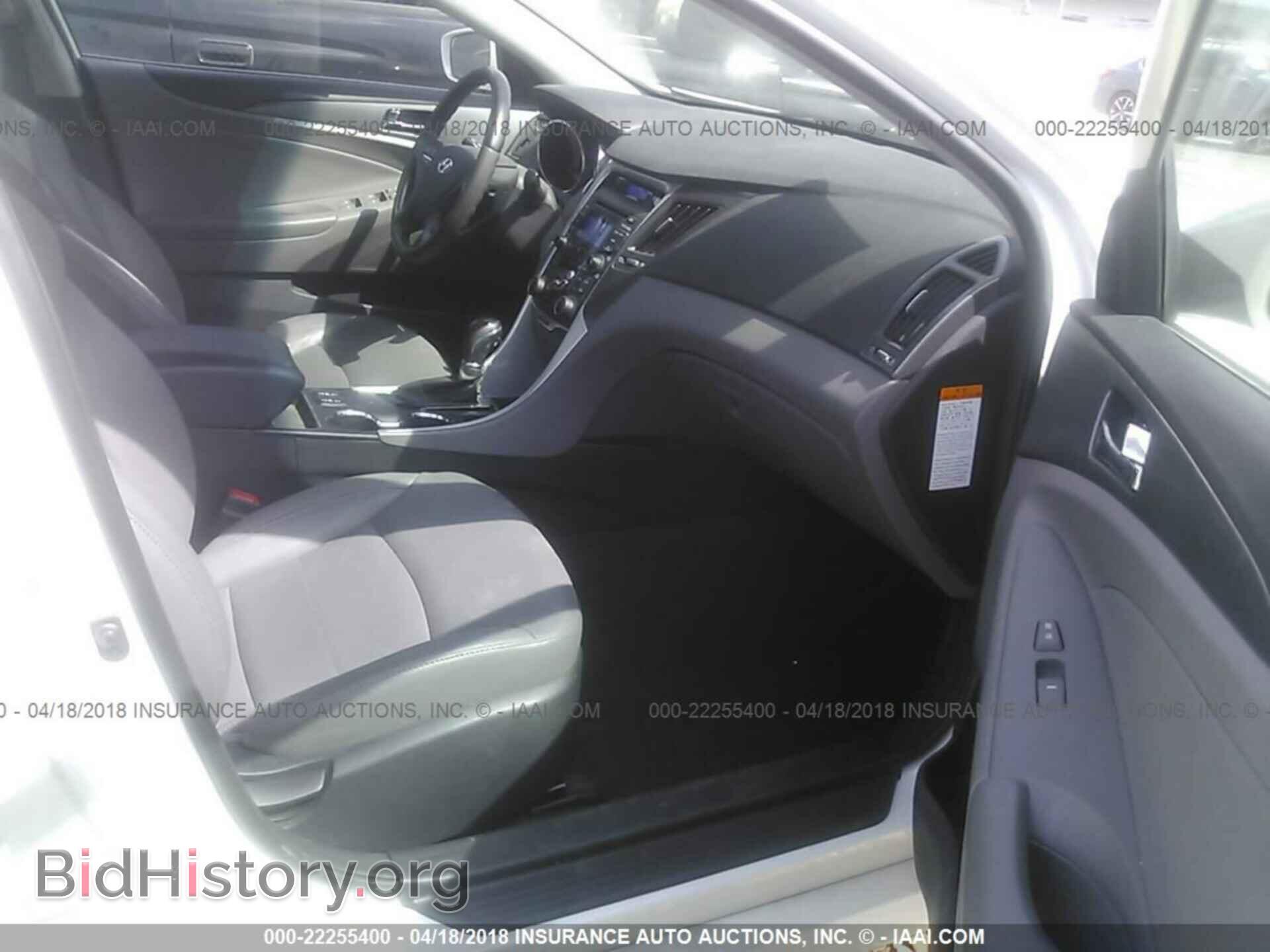 2012 Hyundai Sonata - VIN: KMHEC4A48CA029469 - Фото 5