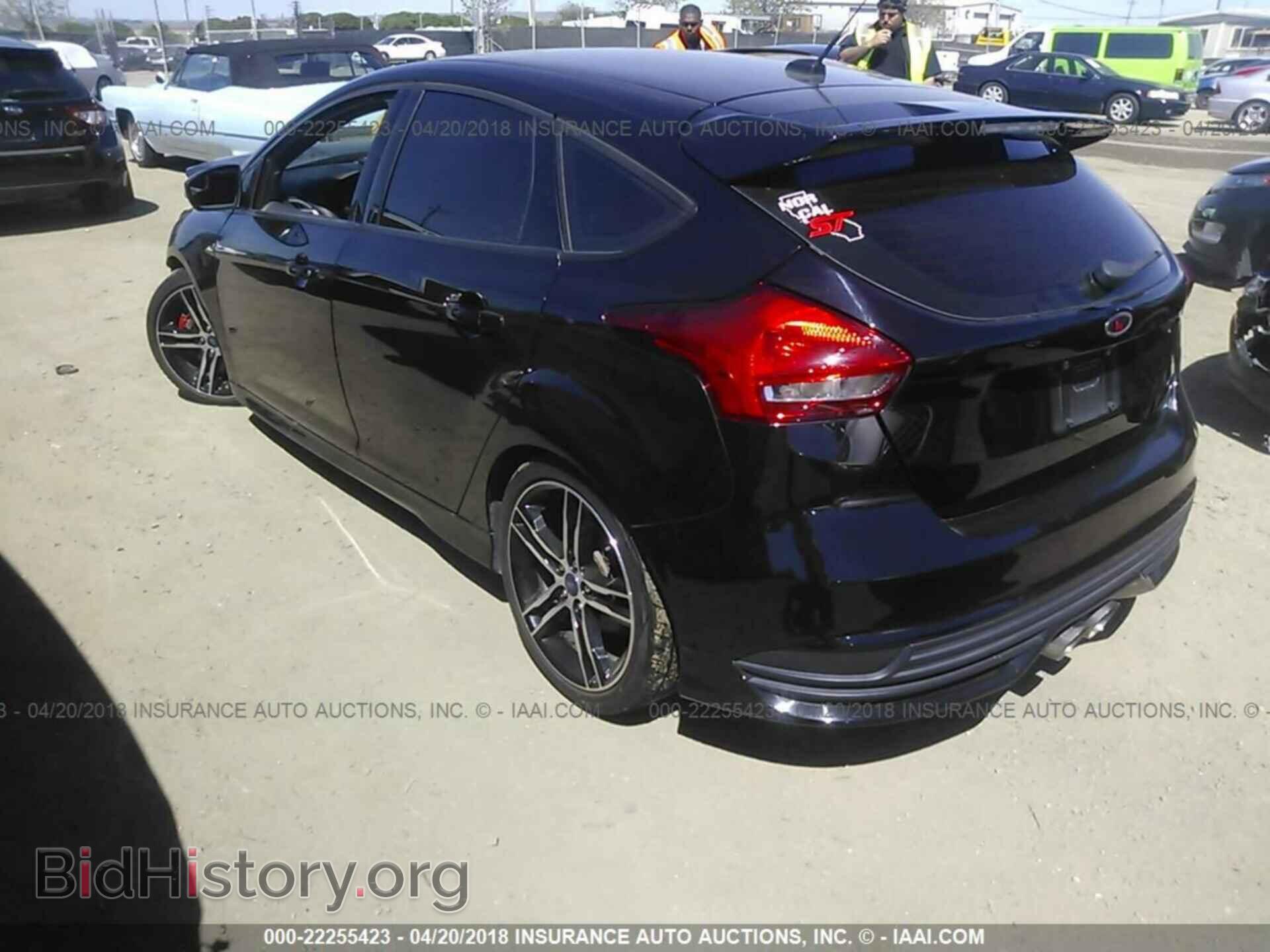 2016 Ford Focus - VIN: 1FADP3L98GL234538 - Фото 3