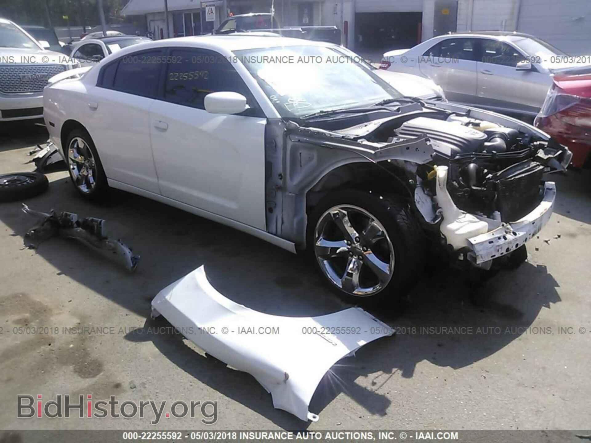 Photo 2C3CDXCT5DH523004 - Dodge Charger 2013