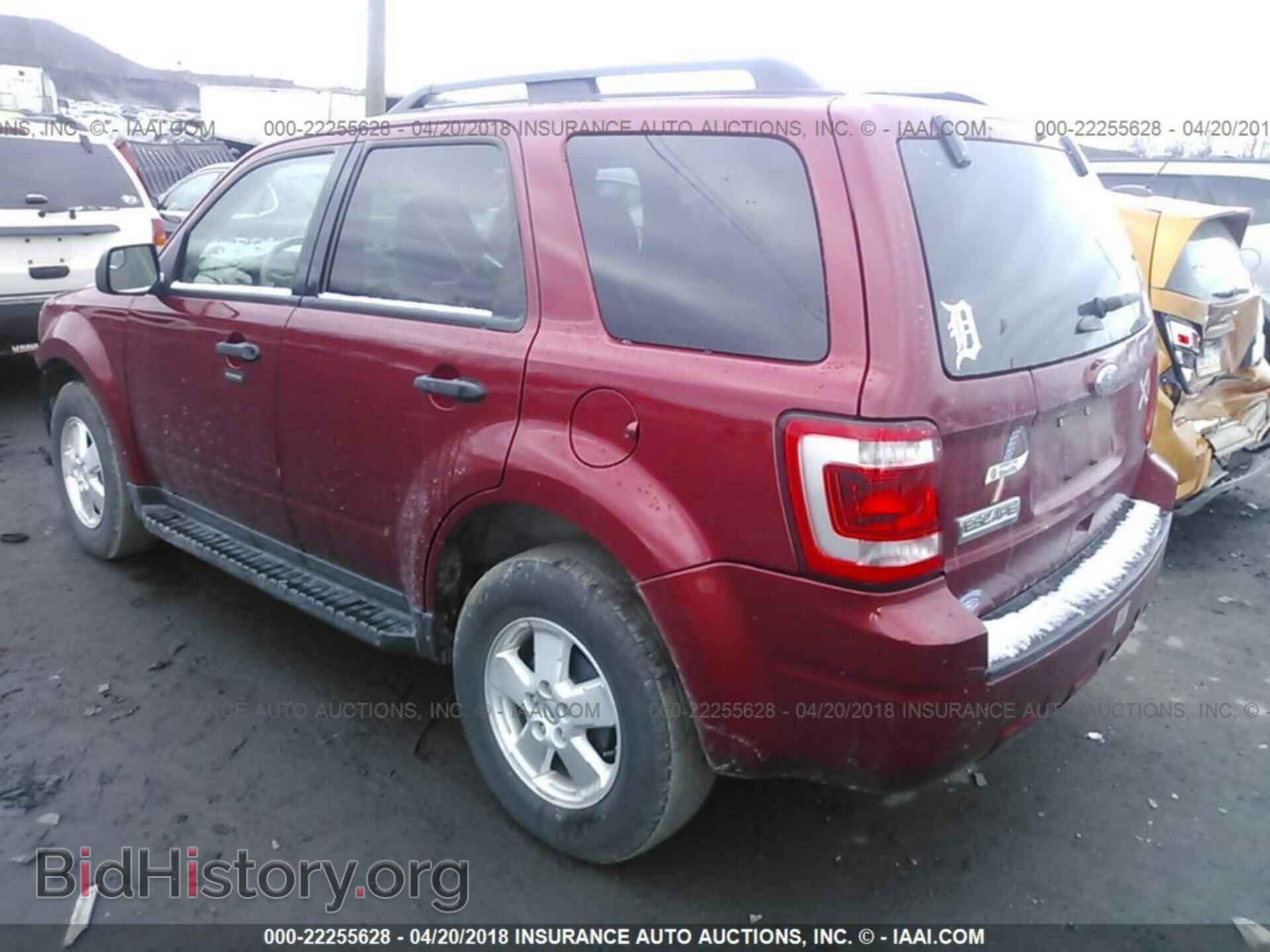 2012 Ford Escape - VIN: 1FMCU0D70CKA97875 - Photo 3