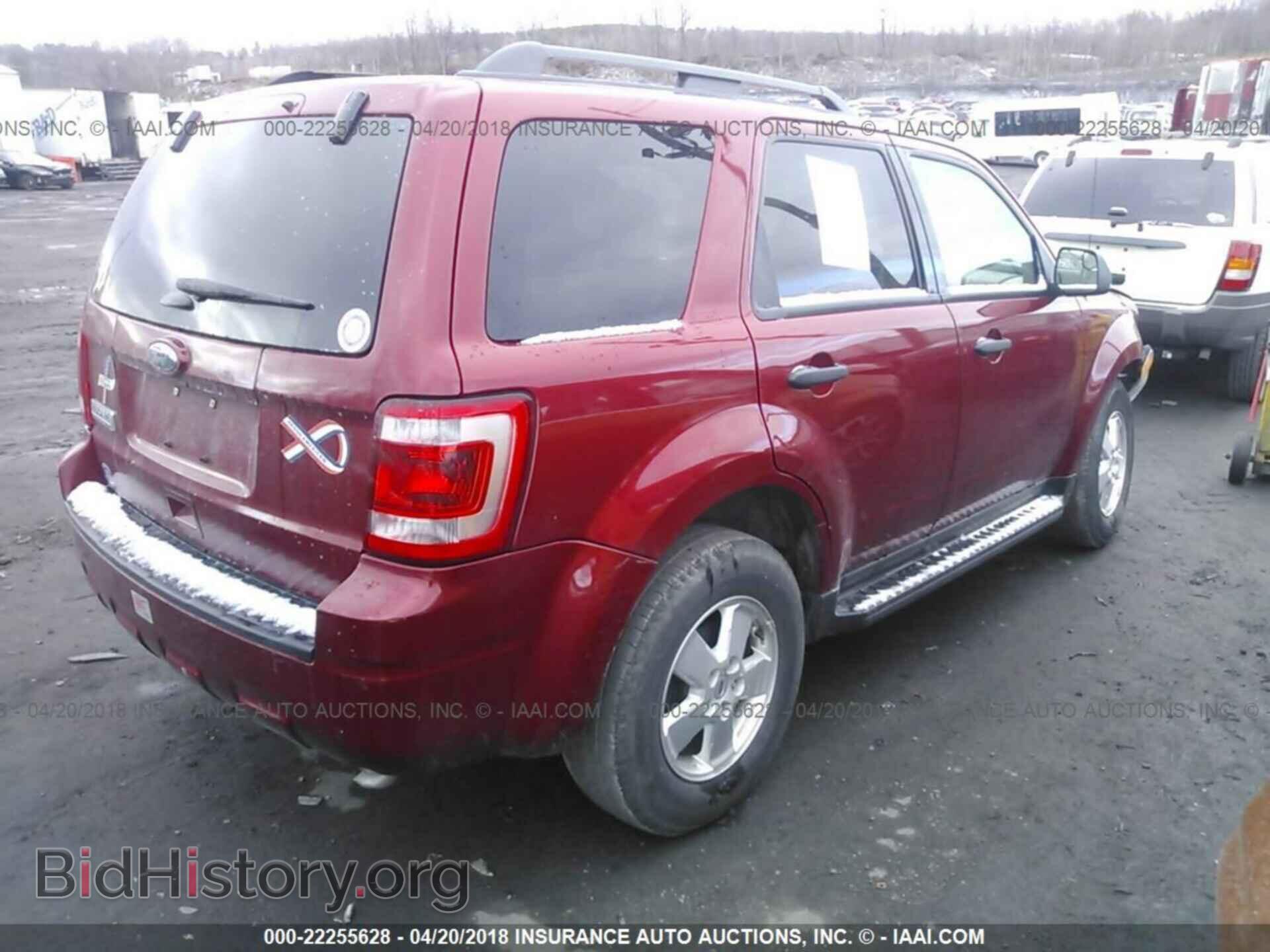 2012 Ford Escape - VIN: 1FMCU0D70CKA97875 - Photo 4