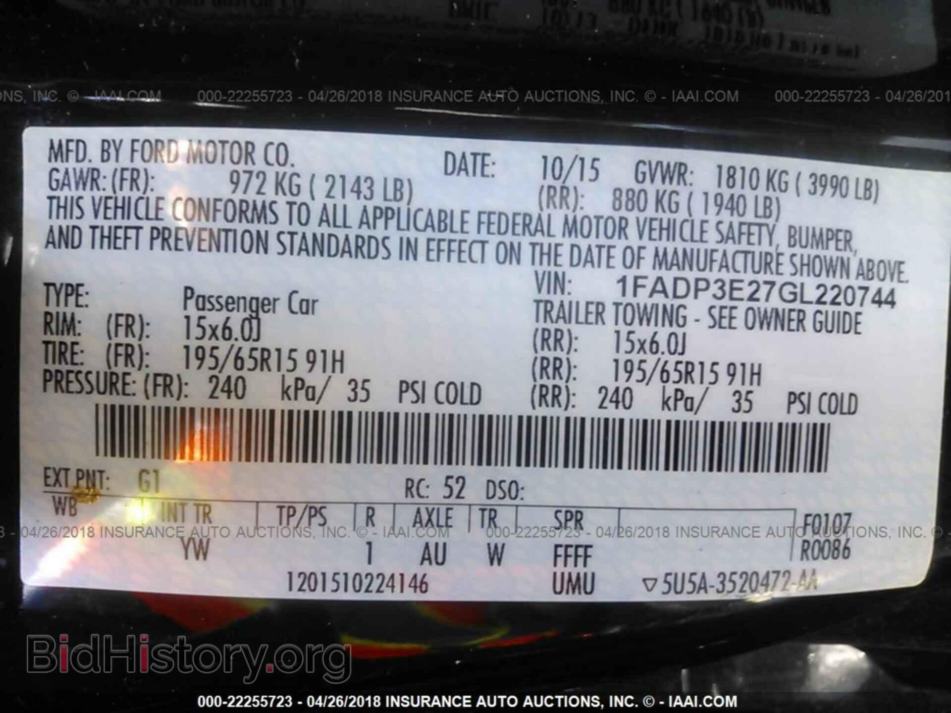 2016 Ford Focus - VIN: 1FADP3E27GL220744 - Photo 9