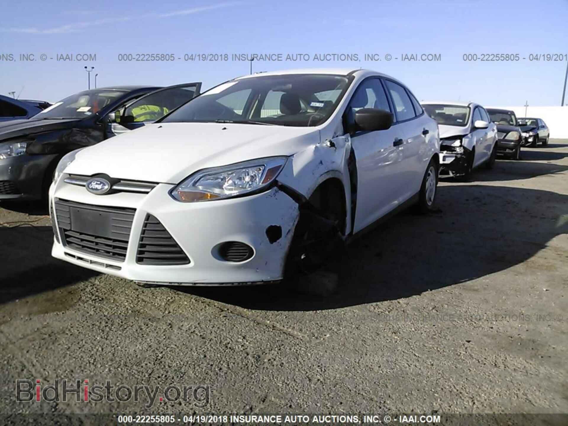 2012 Ford Focus - VIN: 1FAHP3E25CL433302 - Photo 2