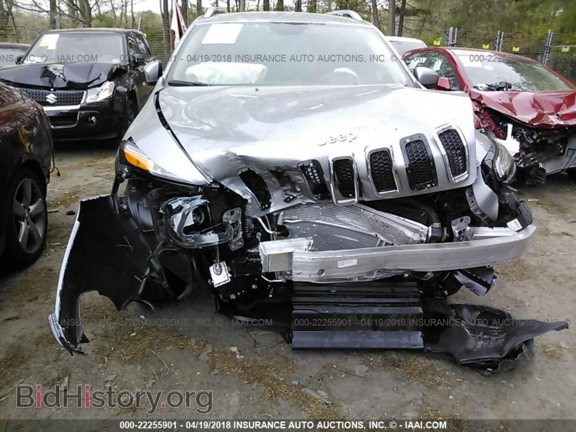 2017 Jeep Cherokee - VIN: 1C4PJMCB9HD213971 - Photo 6