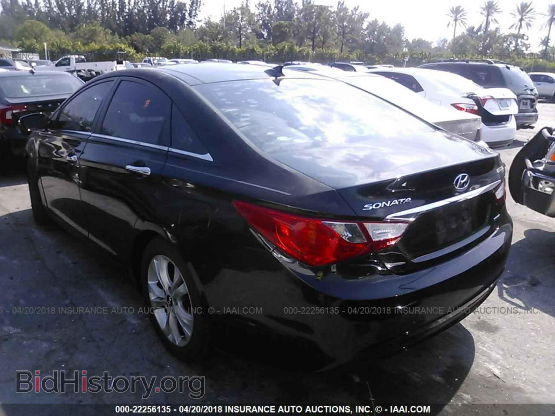 2012 Hyundai Sonata - VIN: 5NPEC4AC9CH314976 - Photo 3