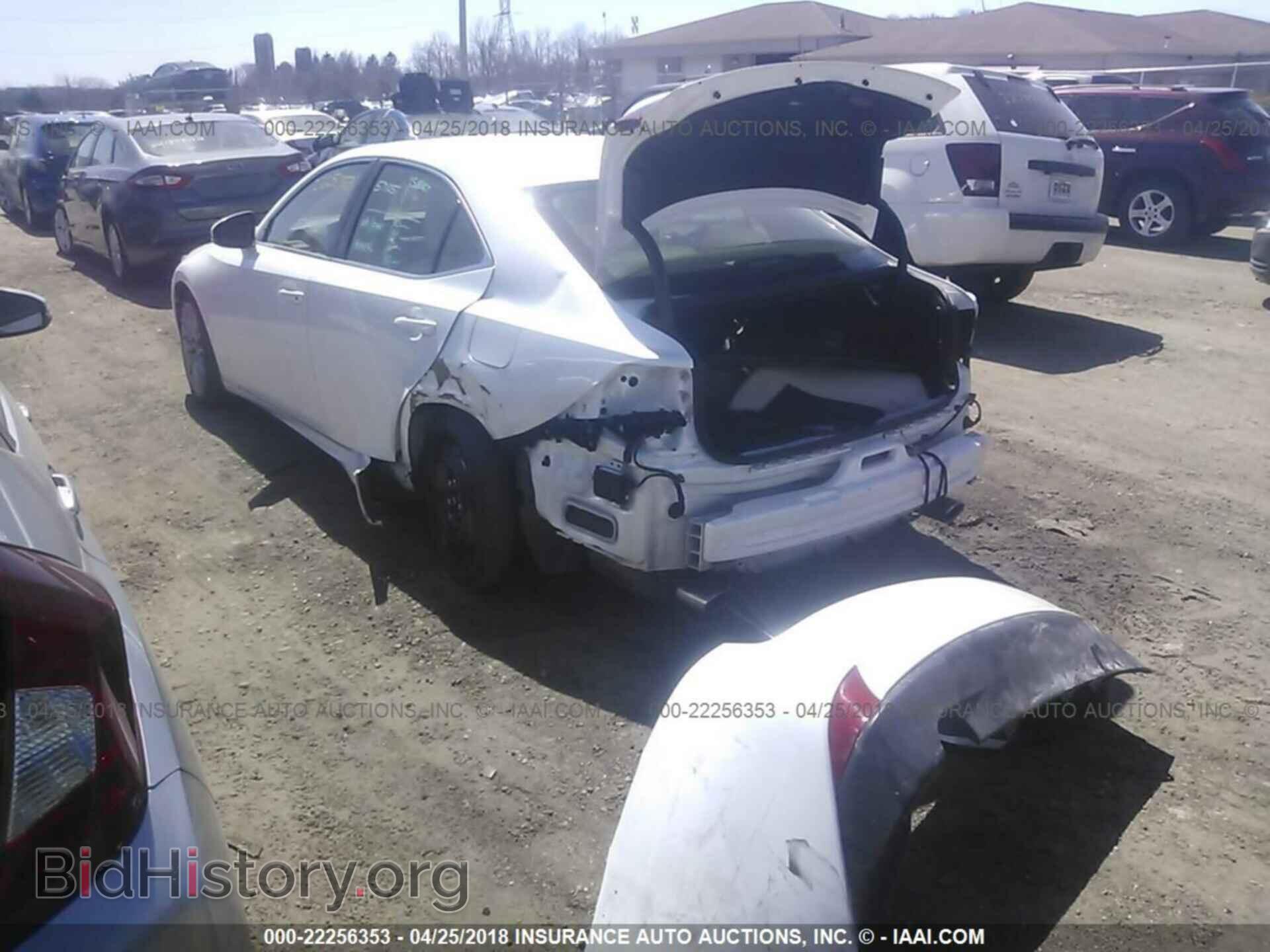 2014 Lexus Is - VIN: JTHCF1D28E5010684 - Photo 3