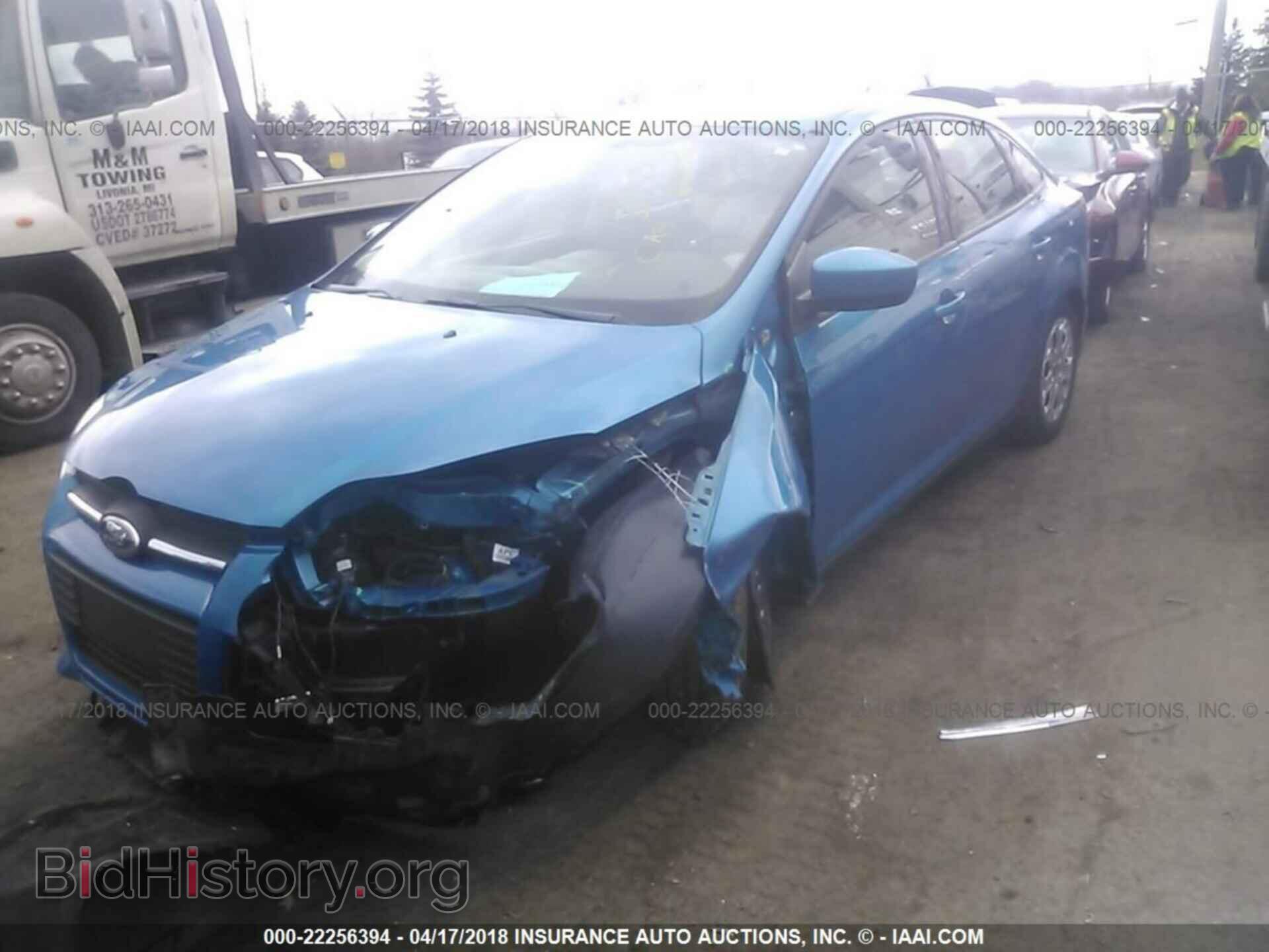 2012 Ford Focus - VIN: 1FAHP3F20CL242773 - Photo 2
