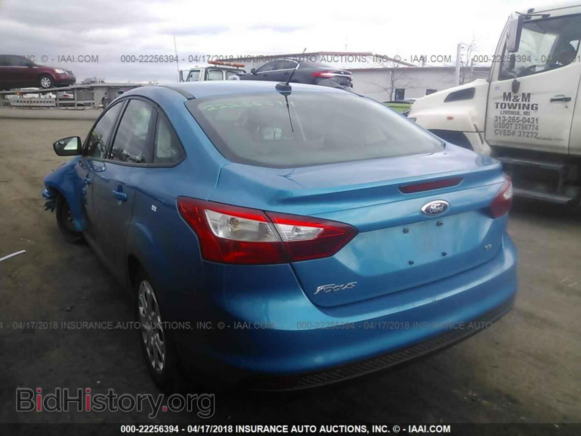 2012 Ford Focus - VIN: 1FAHP3F20CL242773 - Photo 3