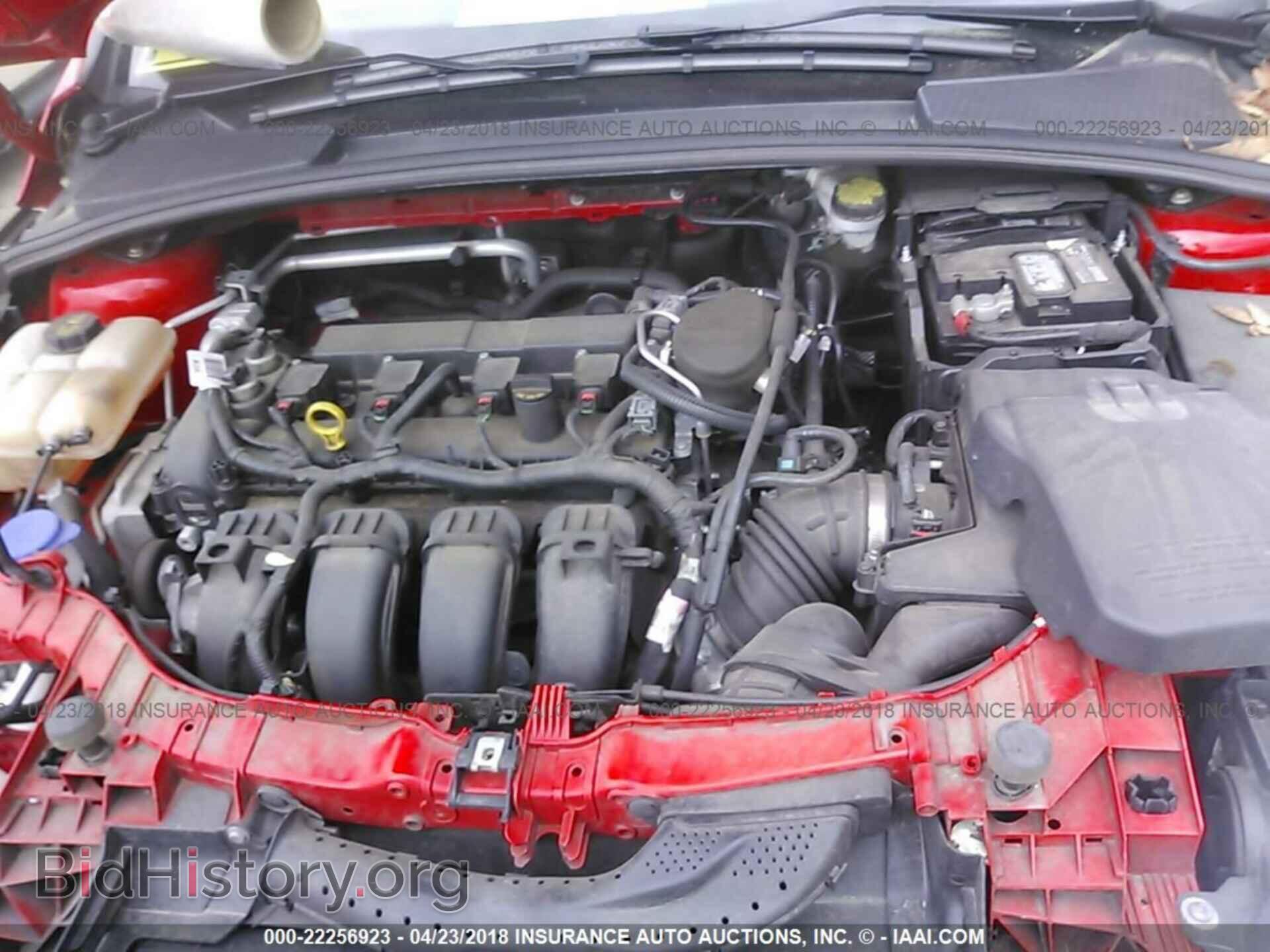 2015 Ford Focus - VIN: 1FADP3F22FL209406 - Photo 10