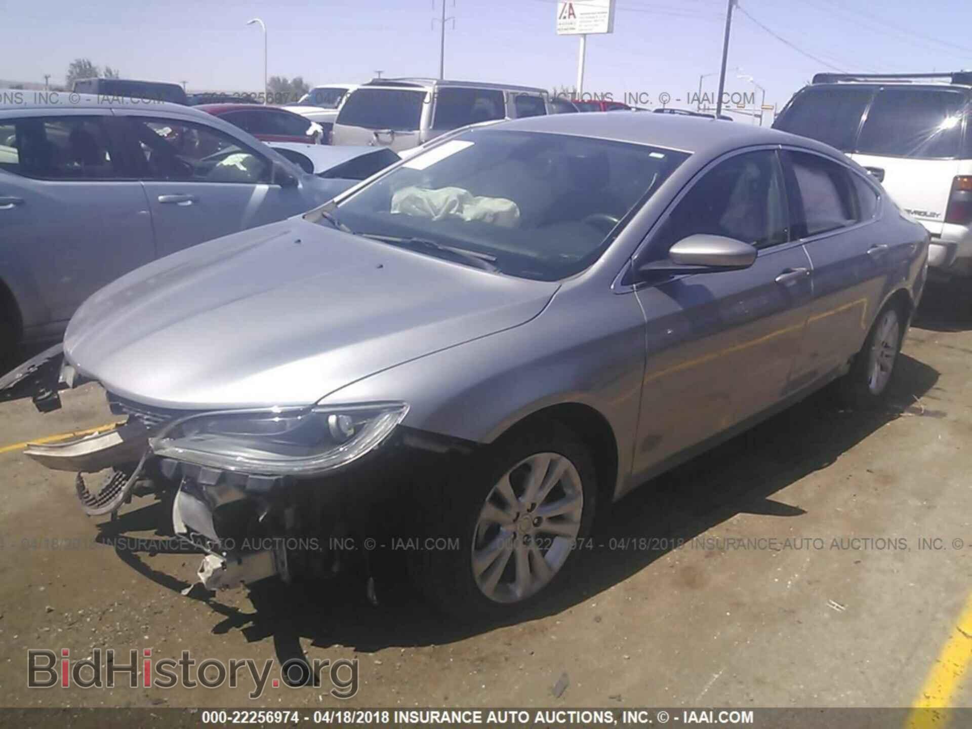 2015 Chrysler 200 - VIN: 1C3CCCAB3FN650060 - Фото 2