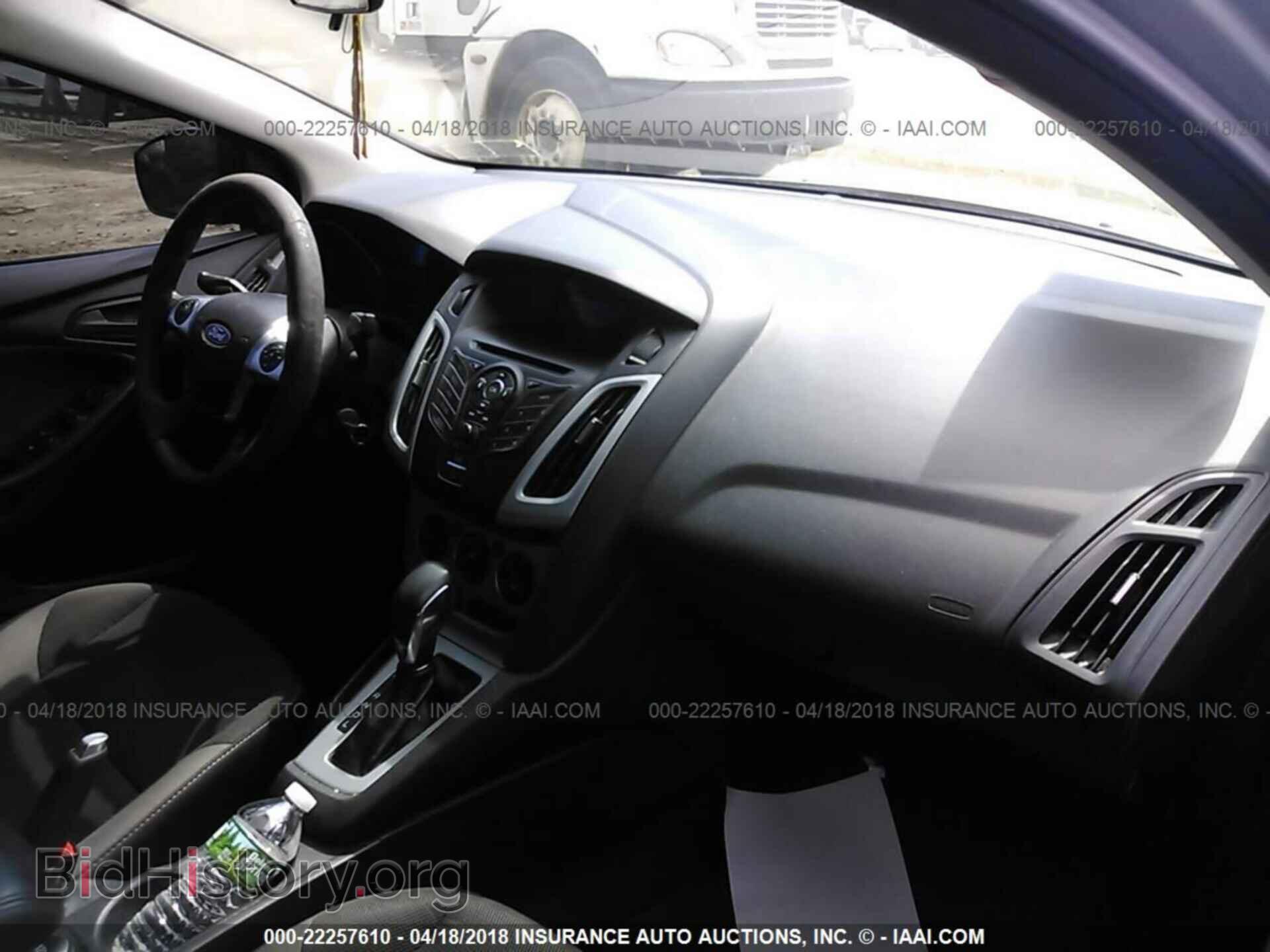 2012 Ford Focus - VIN: 1FAHP3F25CL201989 - Photo 5