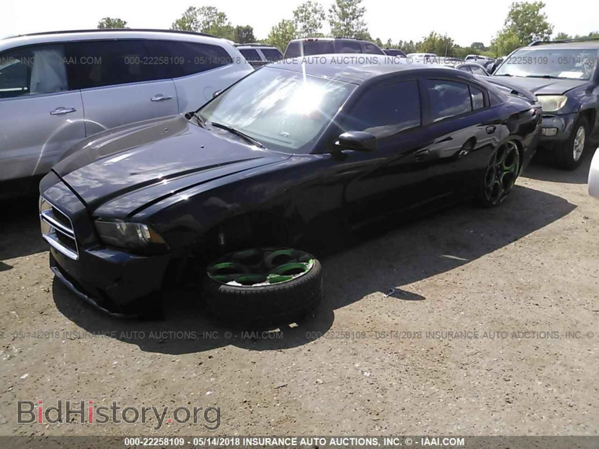 2013 Dodge Charger - VIN: 2C3CDXBG2DH711192 - Photo 2