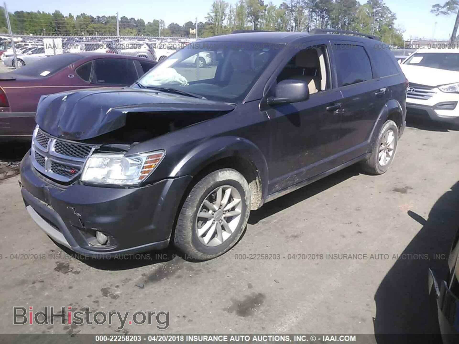 2015 Dodge Journey - VIN: 3C4PDCBG3FT595274 - Photo 2
