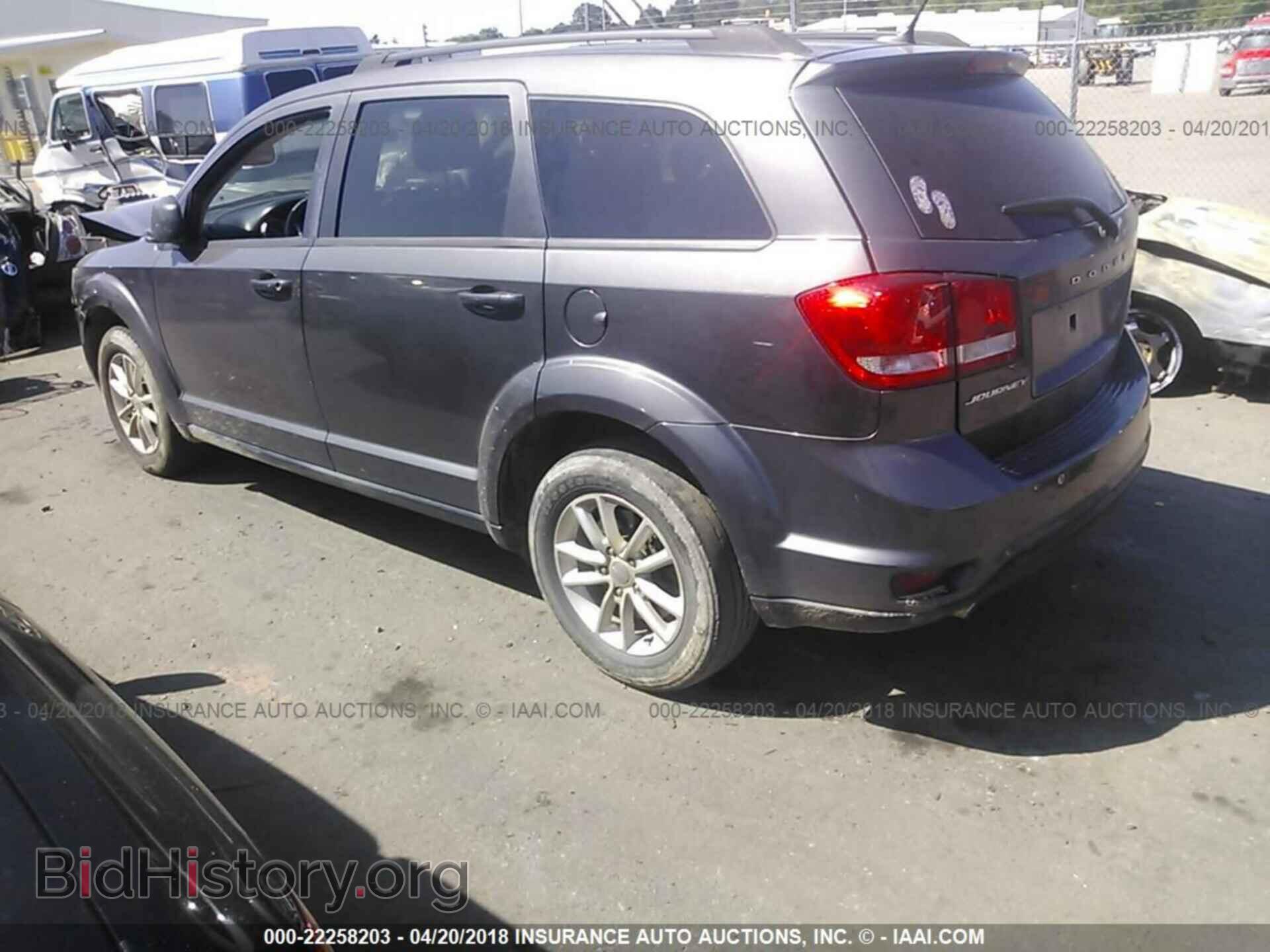 2015 Dodge Journey - VIN: 3C4PDCBG3FT595274 - Photo 3