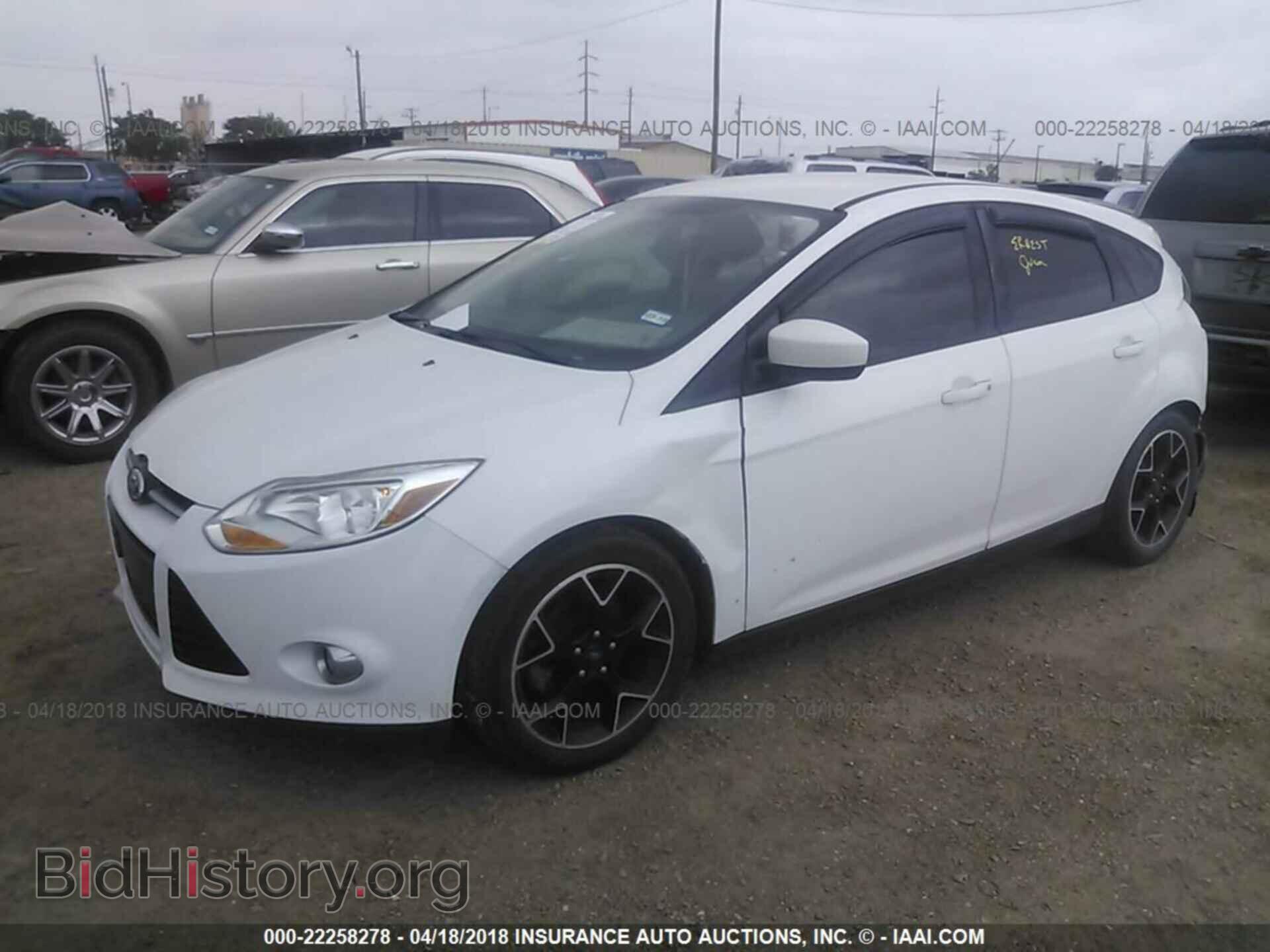2012 Ford Focus - VIN: 1FAHP3K28CL361905 - Фото 2