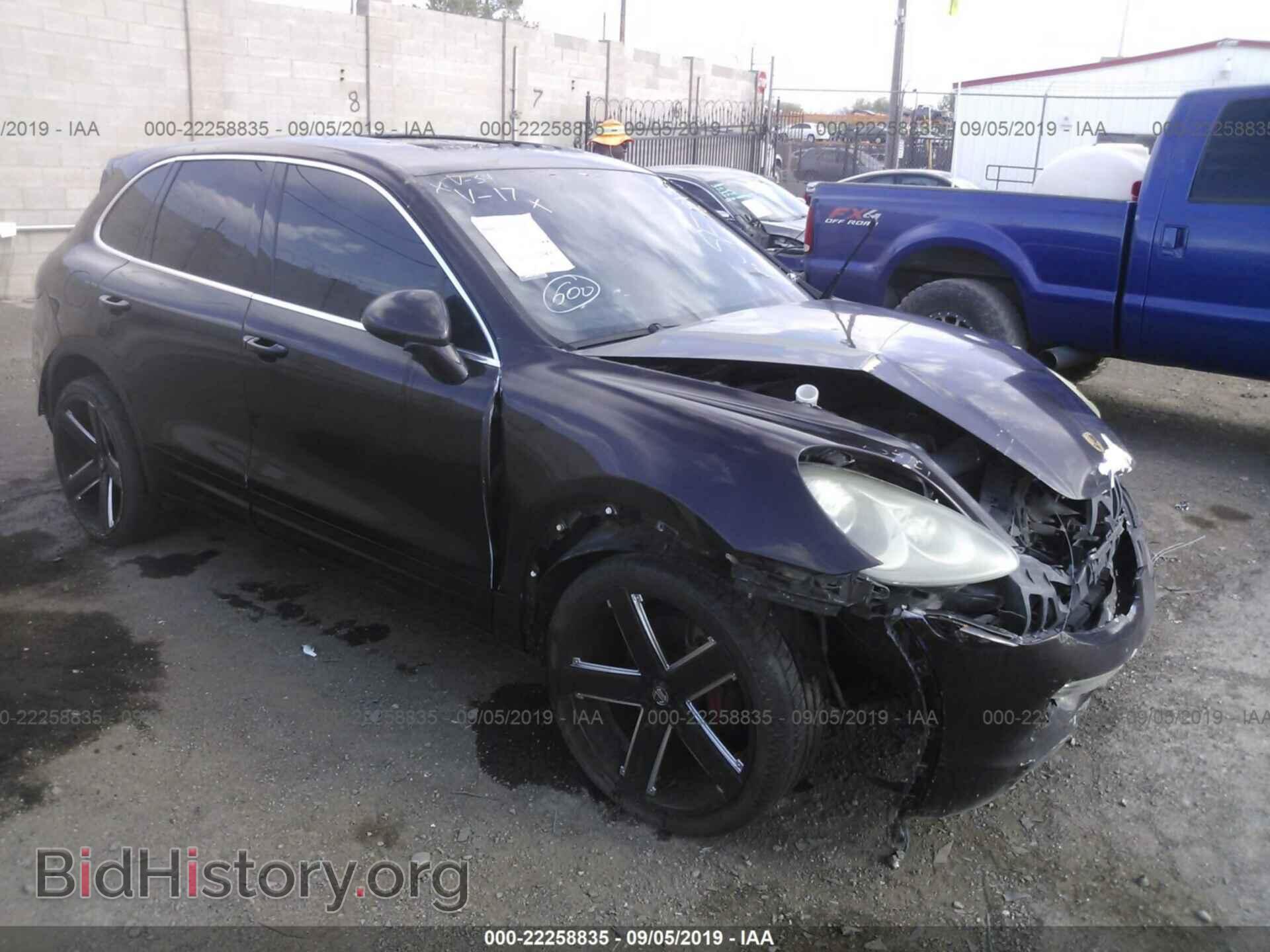Photo WP1AB2A24BLA42777 - PORSCHE CAYENNE 2011