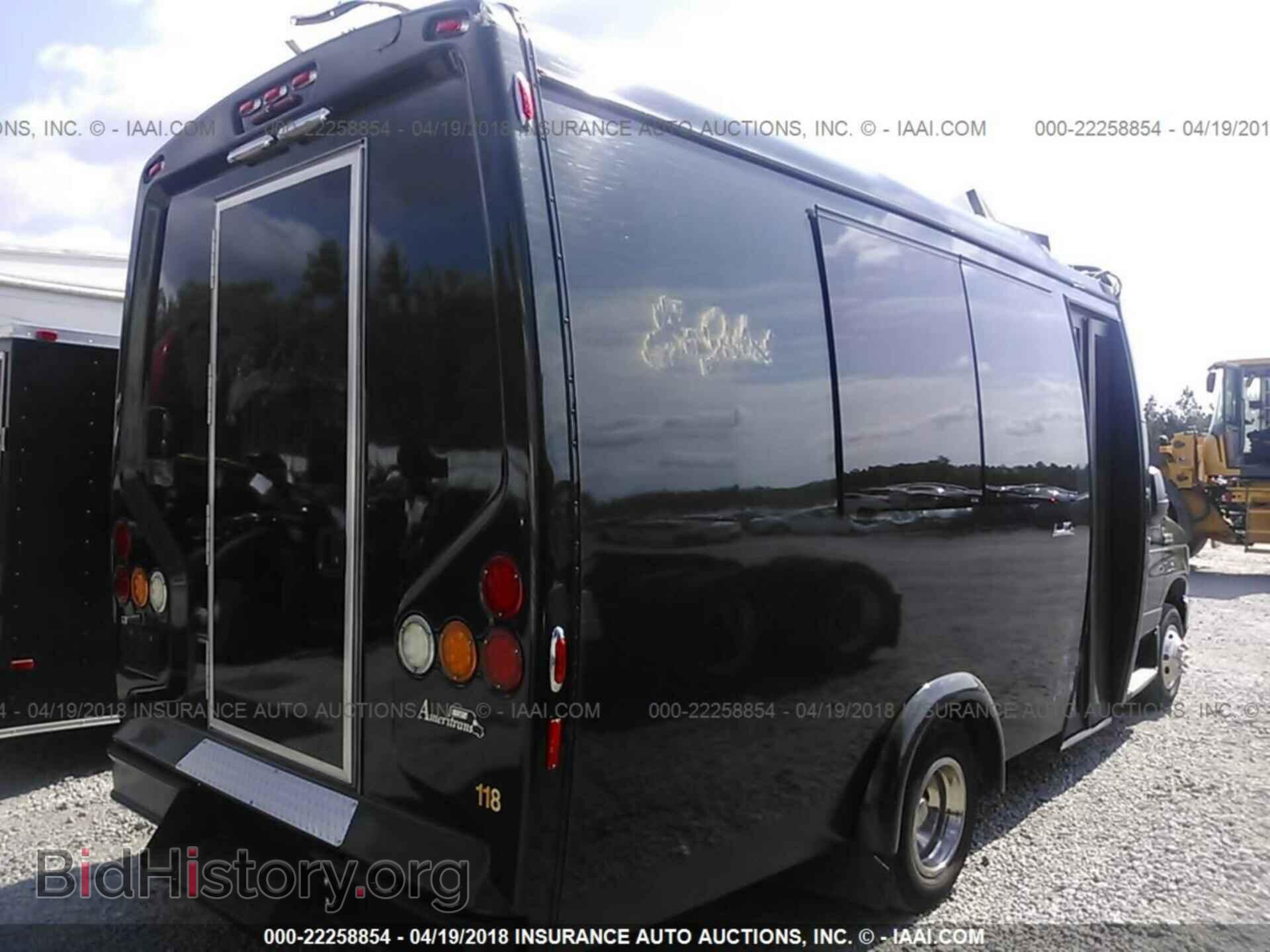 2015 Ford Econoline - VIN: 1FDWE3FL7FDA18801 - Фото 4