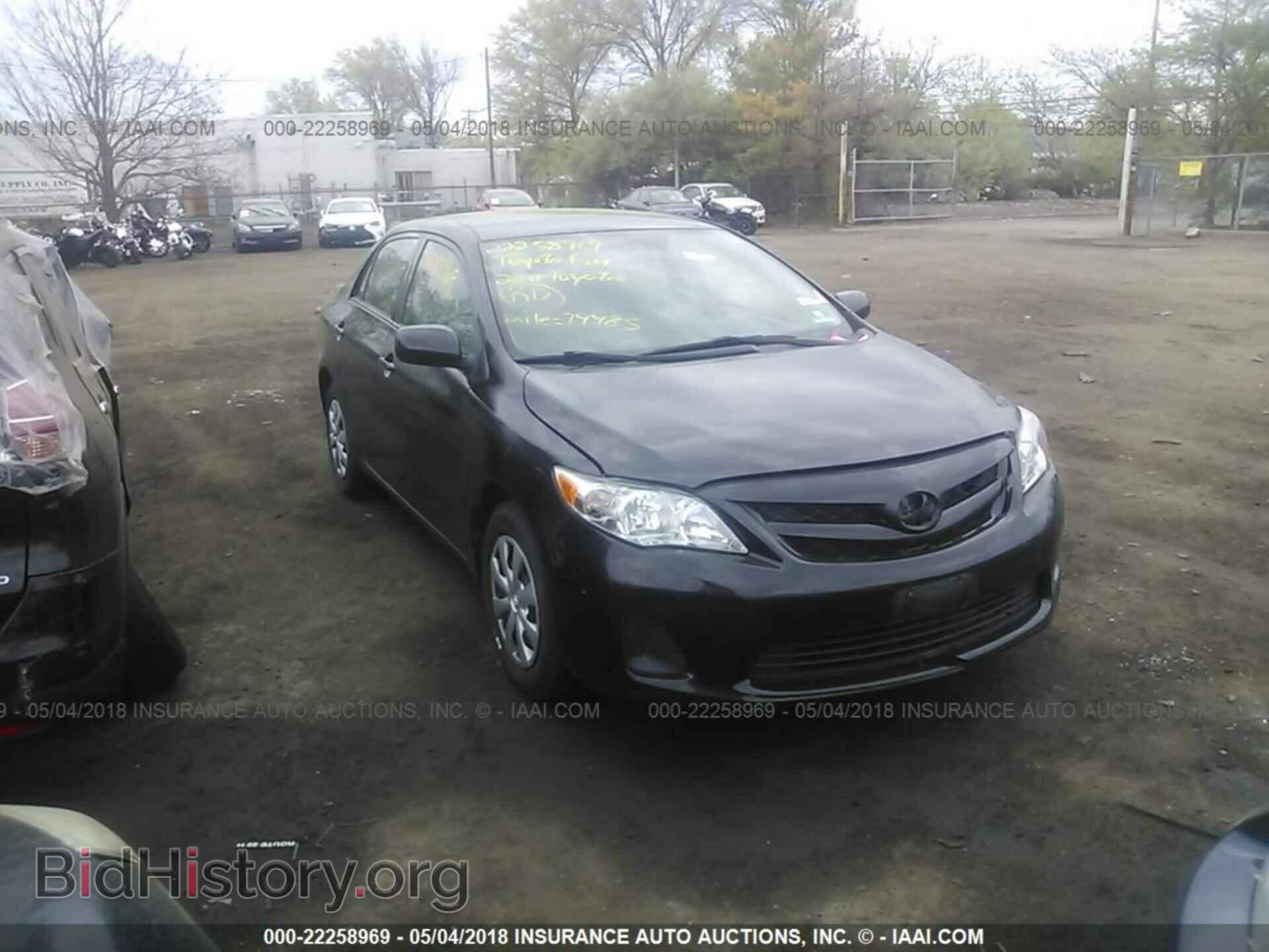 Photo 2T1BU4EEXBC727809 - Toyota Corolla 2011