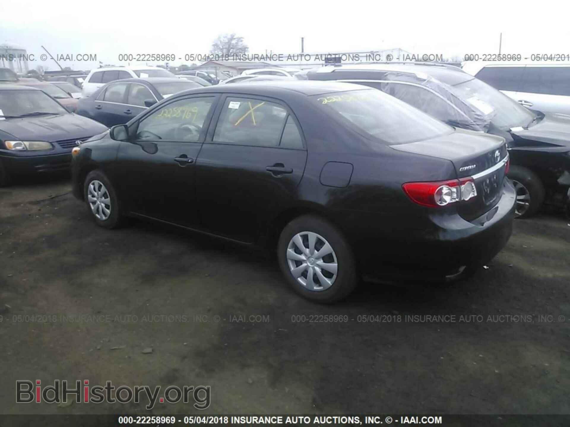 2011 Toyota Corolla - VIN: 2T1BU4EEXBC727809 - Photo 3