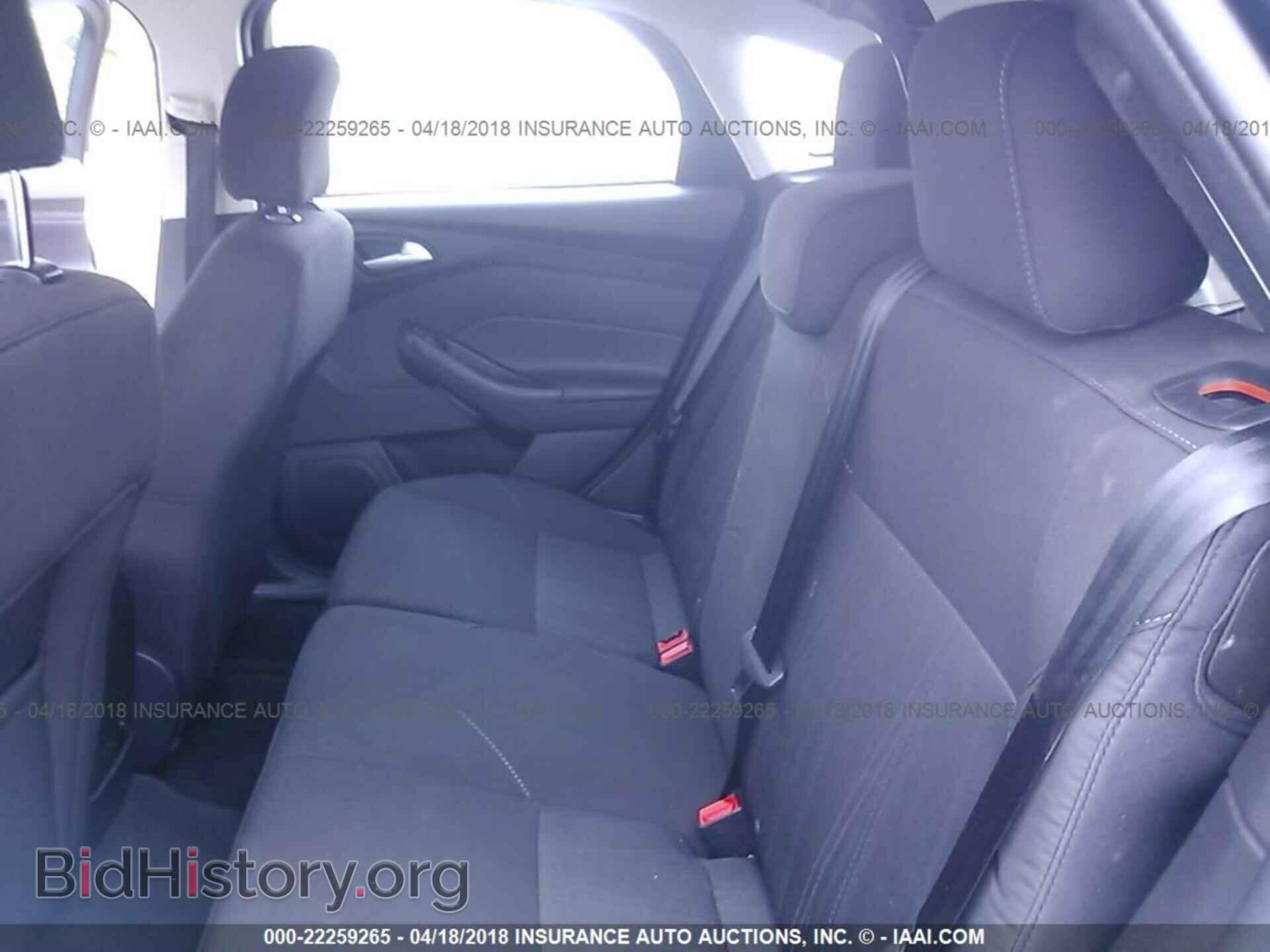 2016 Ford Focus - VIN: 1FADP3K28GL253191 - Photo 8
