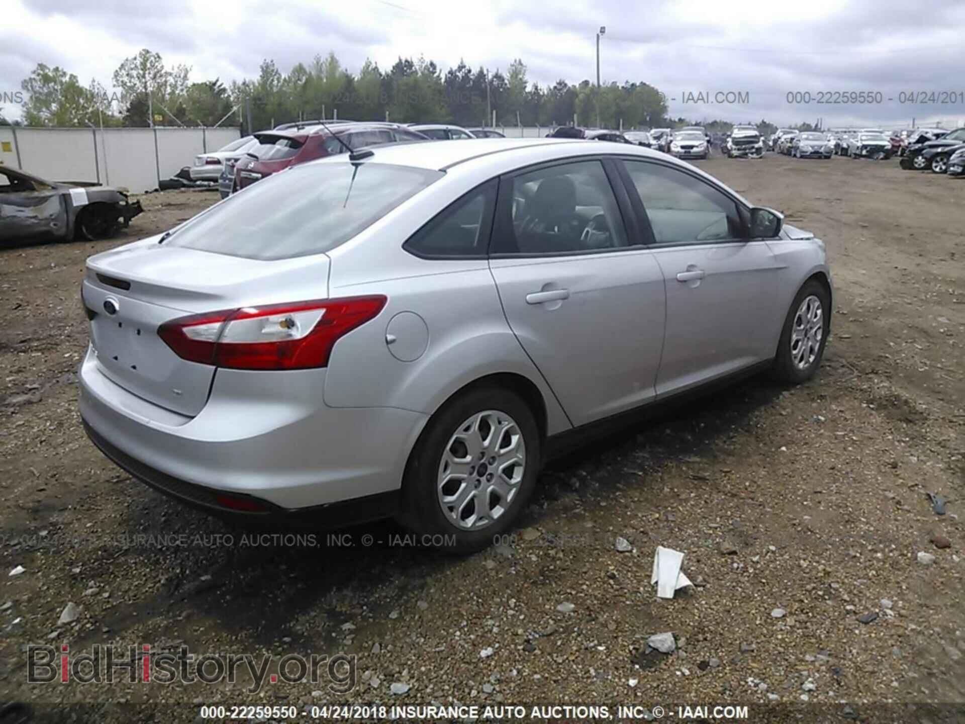 2012 Ford Focus - VIN: 1FAHP3F20CL164351 - Photo 4