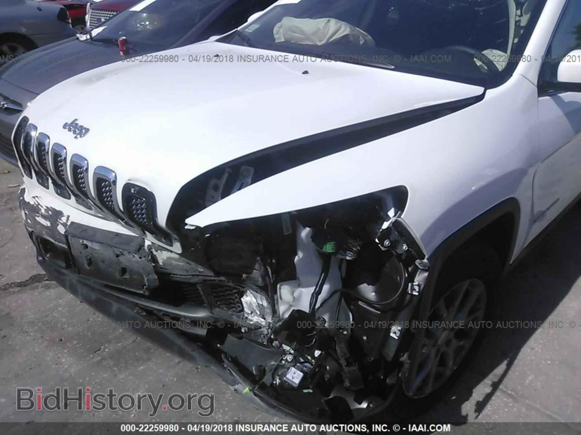2017 Jeep Cherokee - VIN: 1C4PJMCS5HW668773 - Photo 6