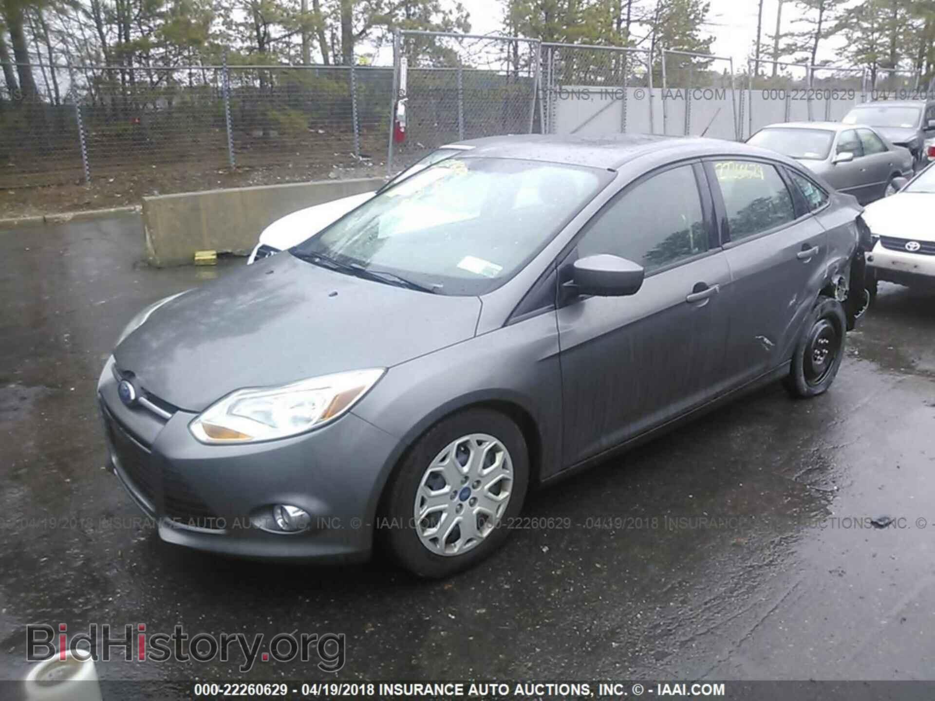 2012 Ford Focus - VIN: 1FAHP3F29CL215314 - Photo 2