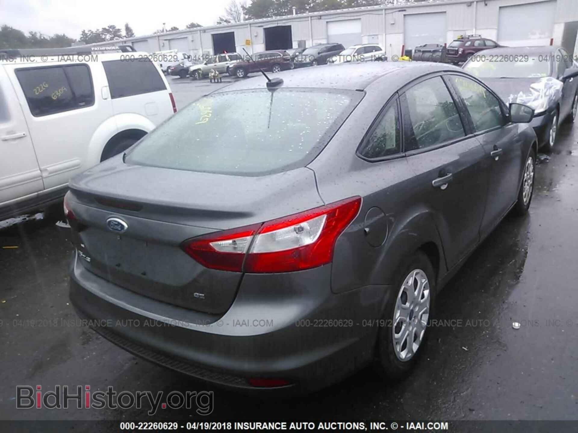 2012 Ford Focus - VIN: 1FAHP3F29CL215314 - Photo 4