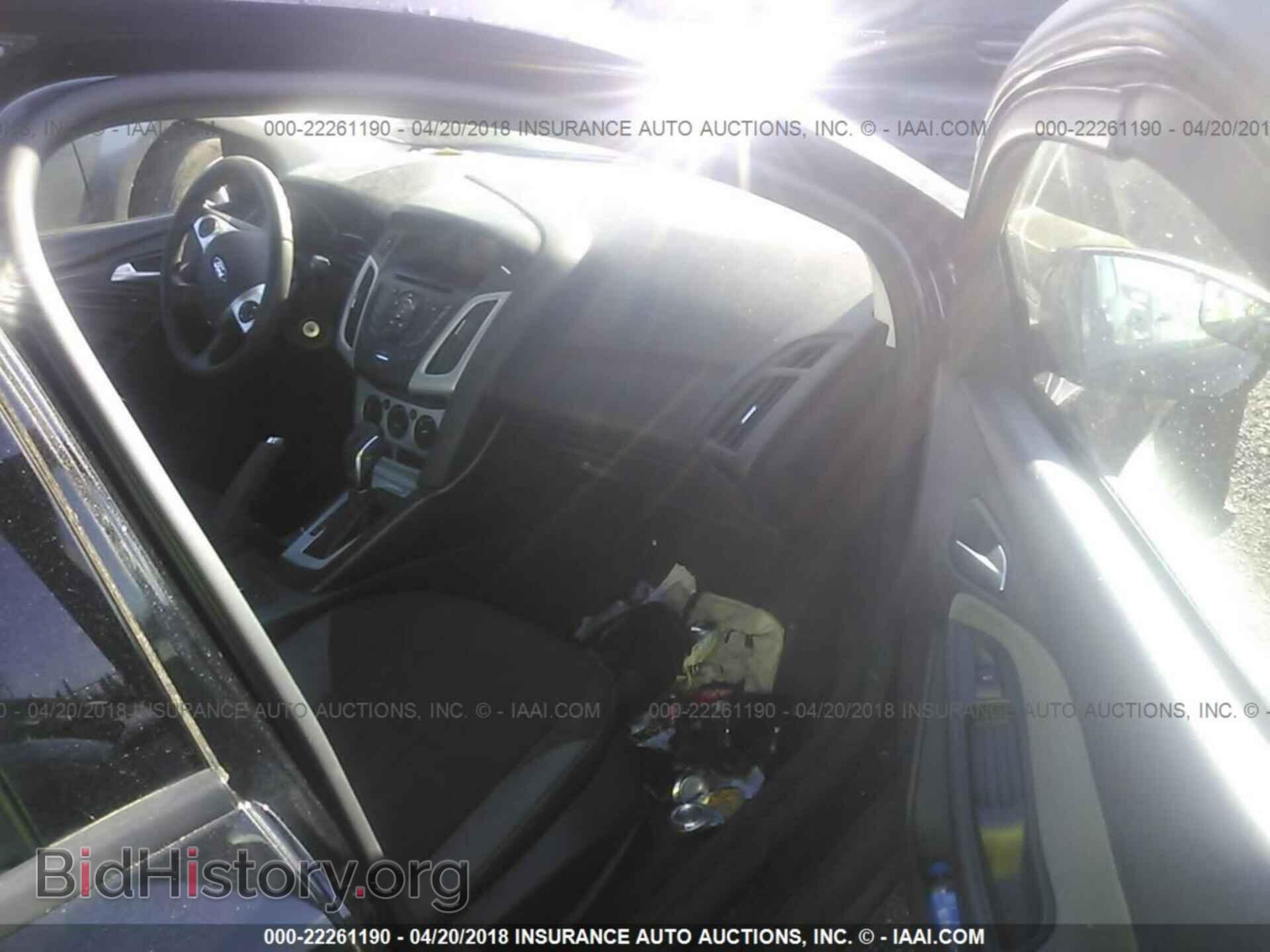 2014 Ford Focus - VIN: 1FADP3F2XEL211449 - Photo 5